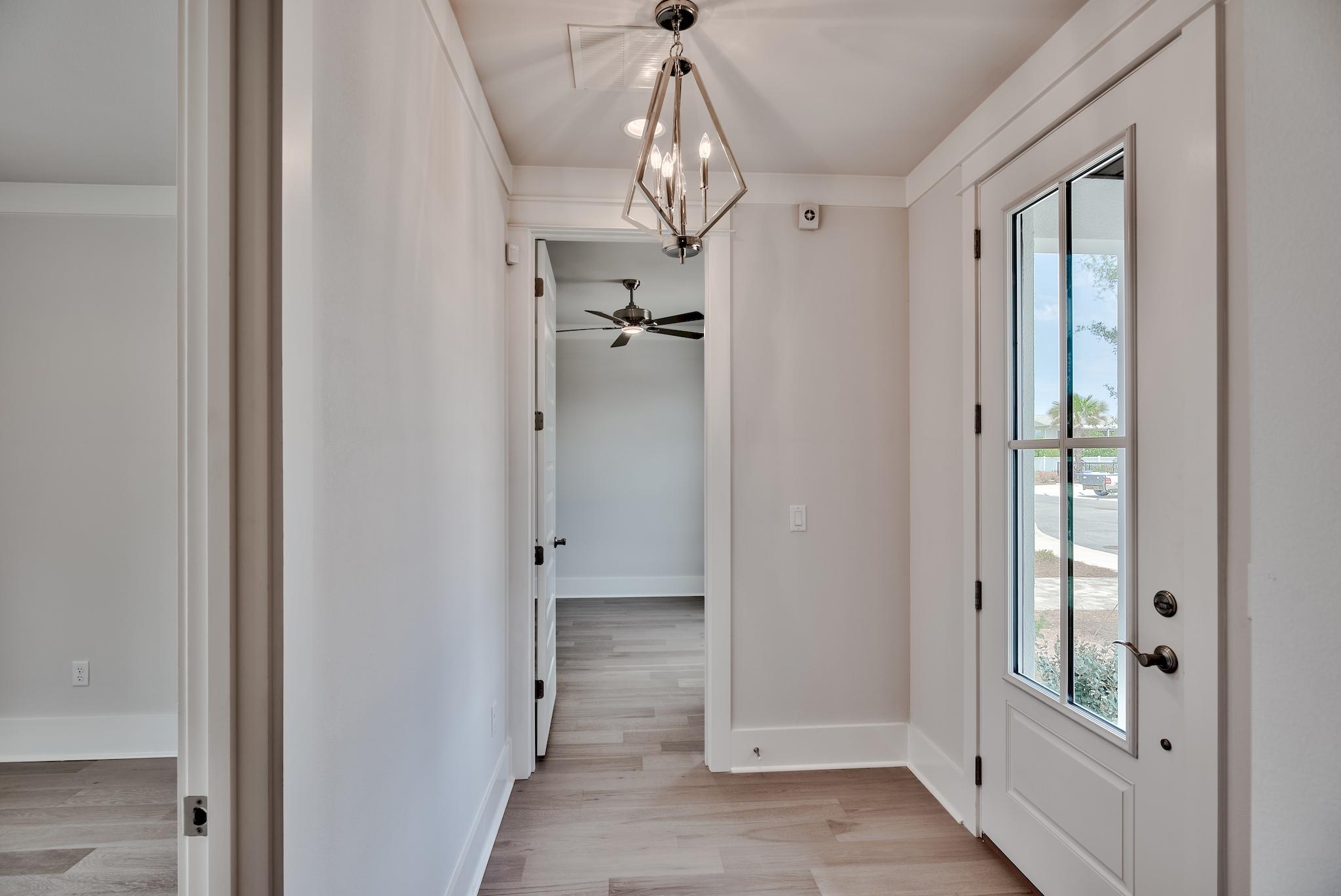 HIDDEN PALMS - Residential