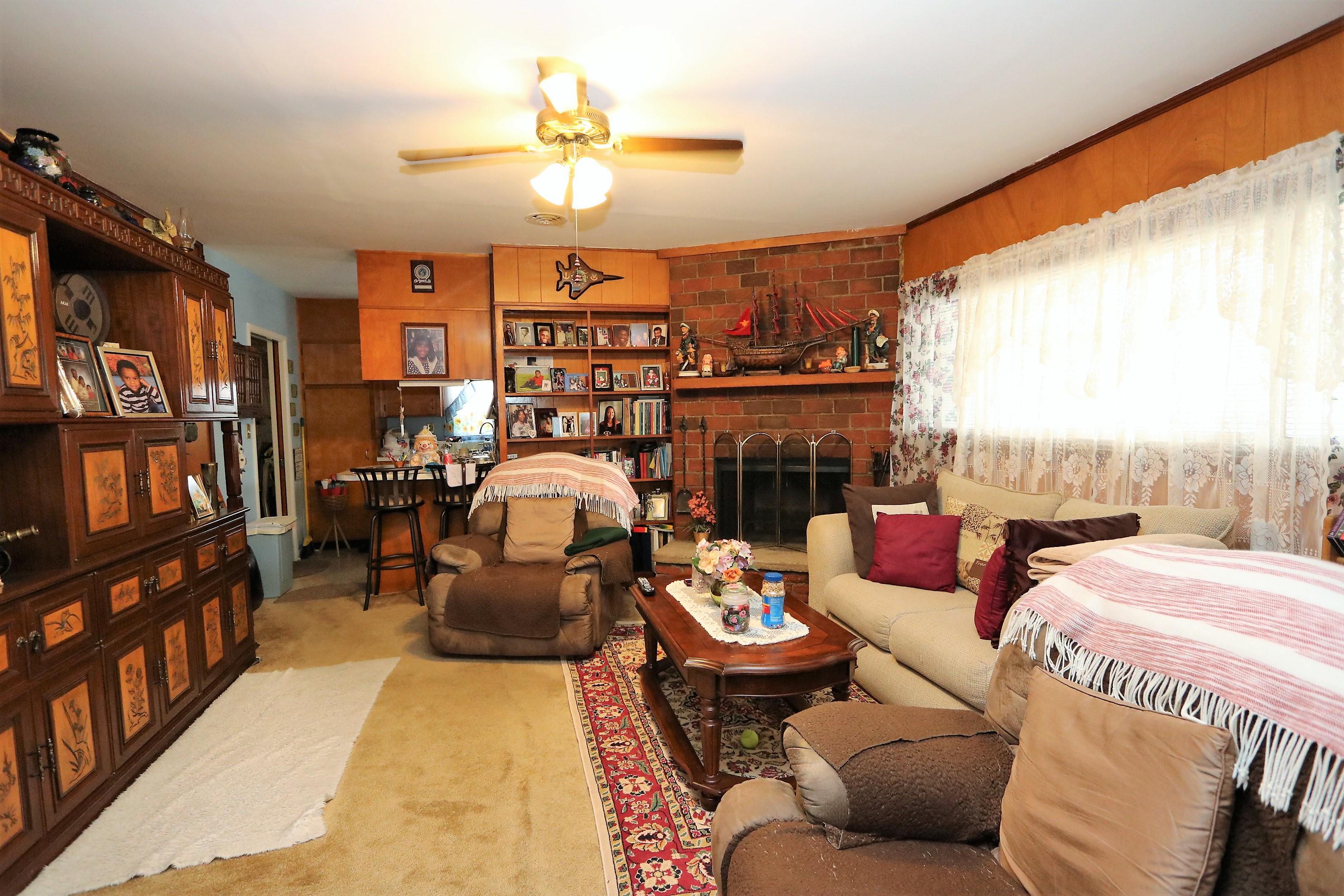 LONGWOOD S/D 1ST ADDN - Residential