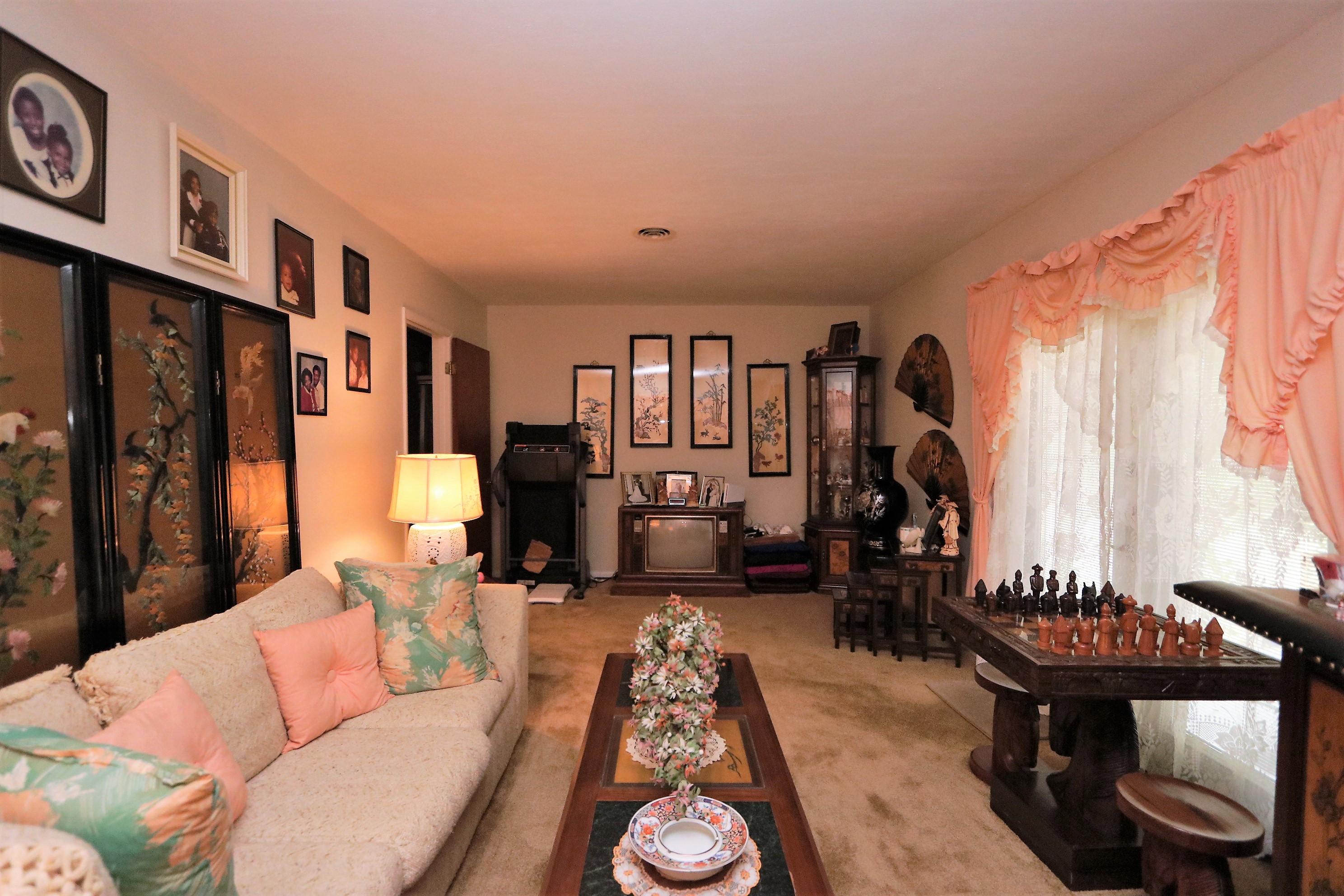 LONGWOOD S/D 1ST ADDN - Residential