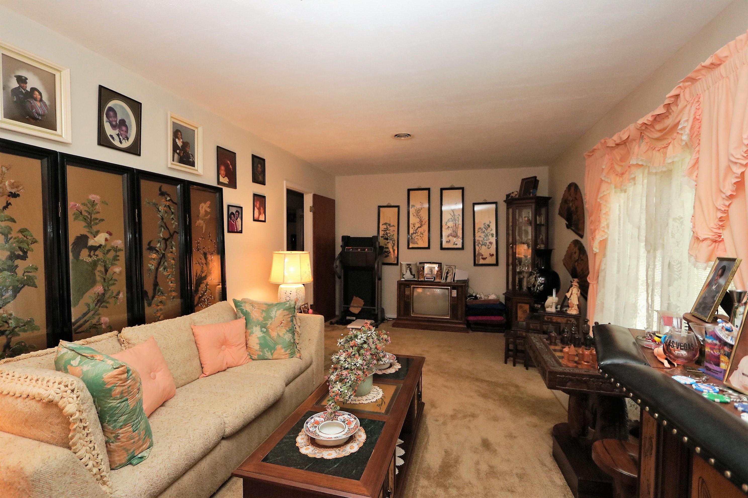 LONGWOOD S/D 1ST ADDN - Residential