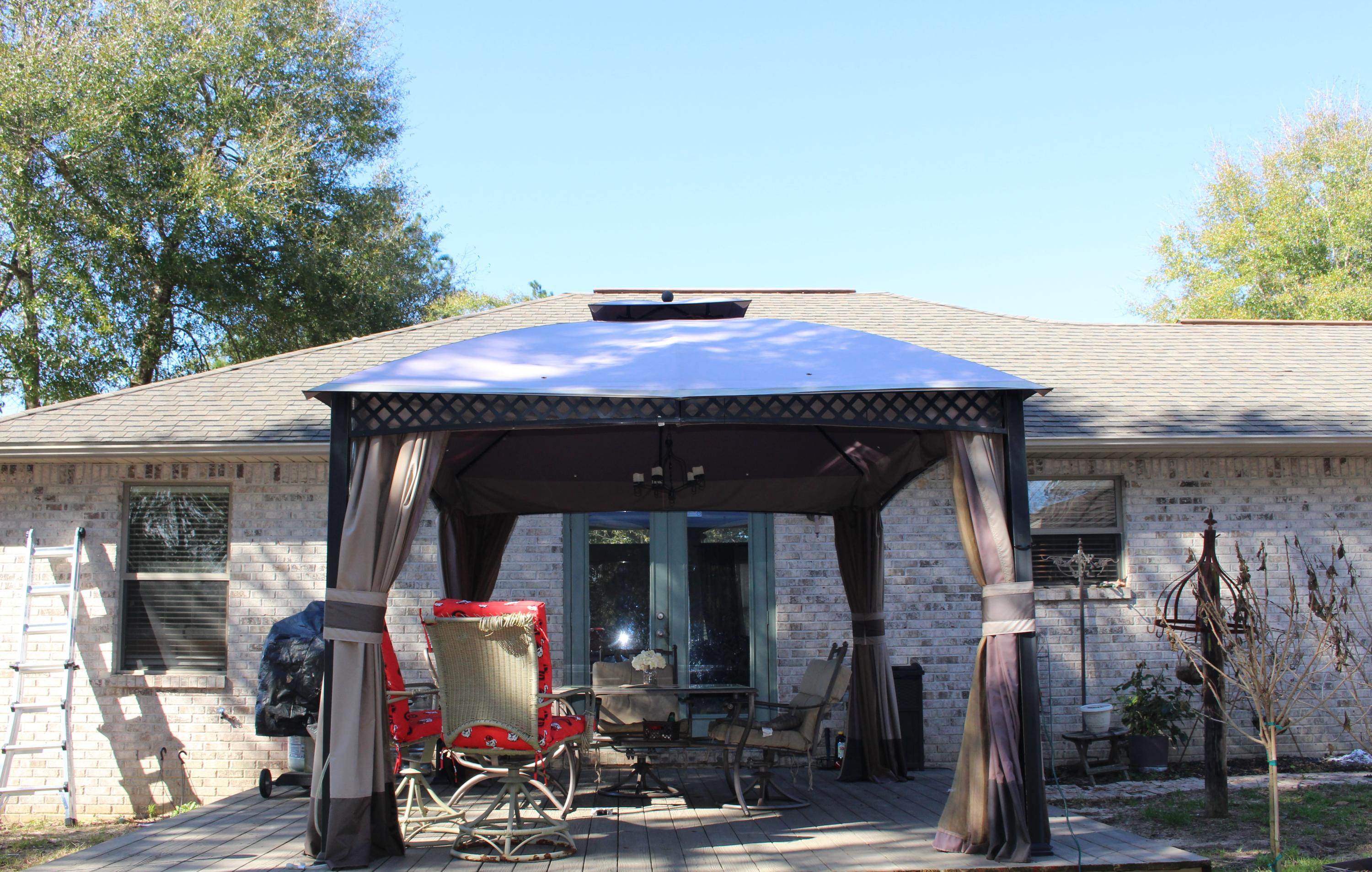 SPRING HOLLOW ESTATES S/D LOT 15 - Residential