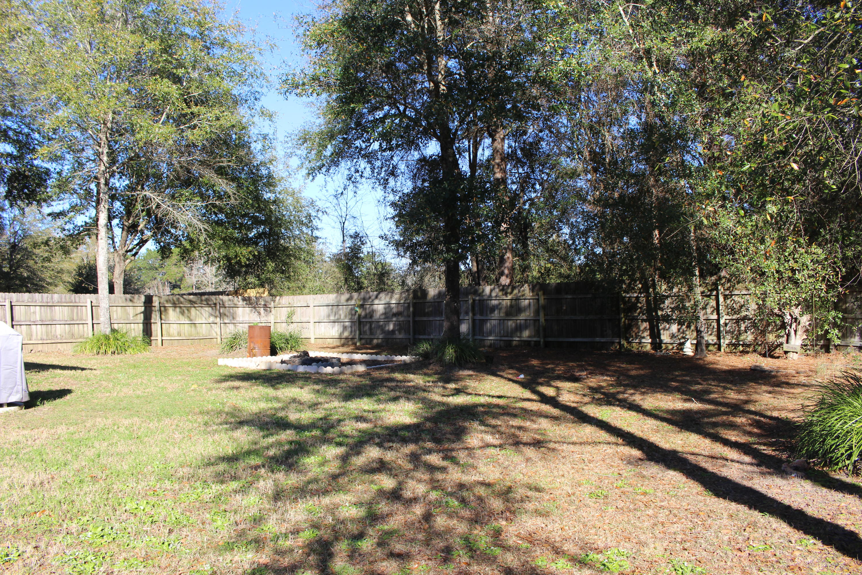 SPRING HOLLOW ESTATES S/D LOT 15 - Residential