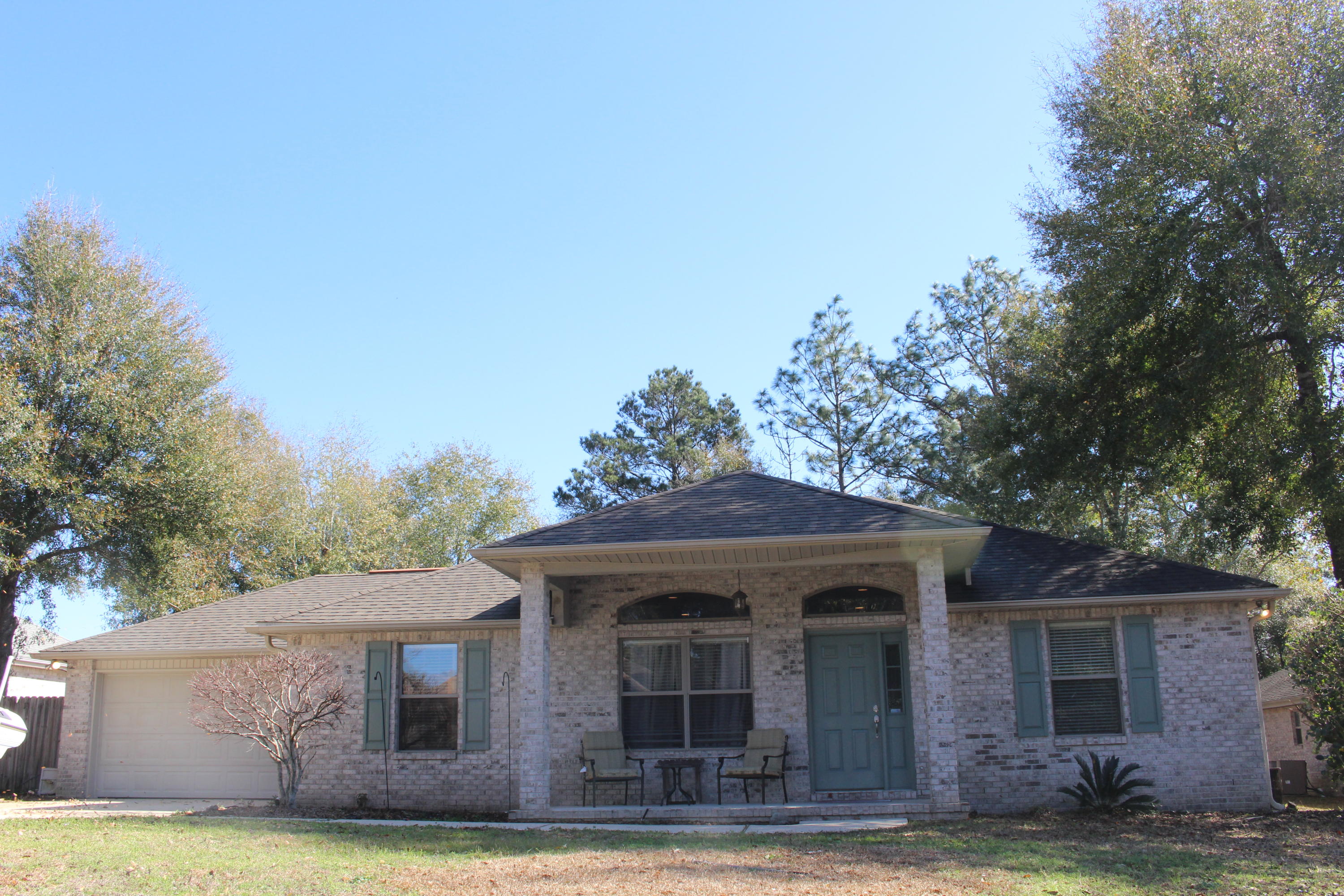 SPRING HOLLOW ESTATES S/D LOT 15 - Residential