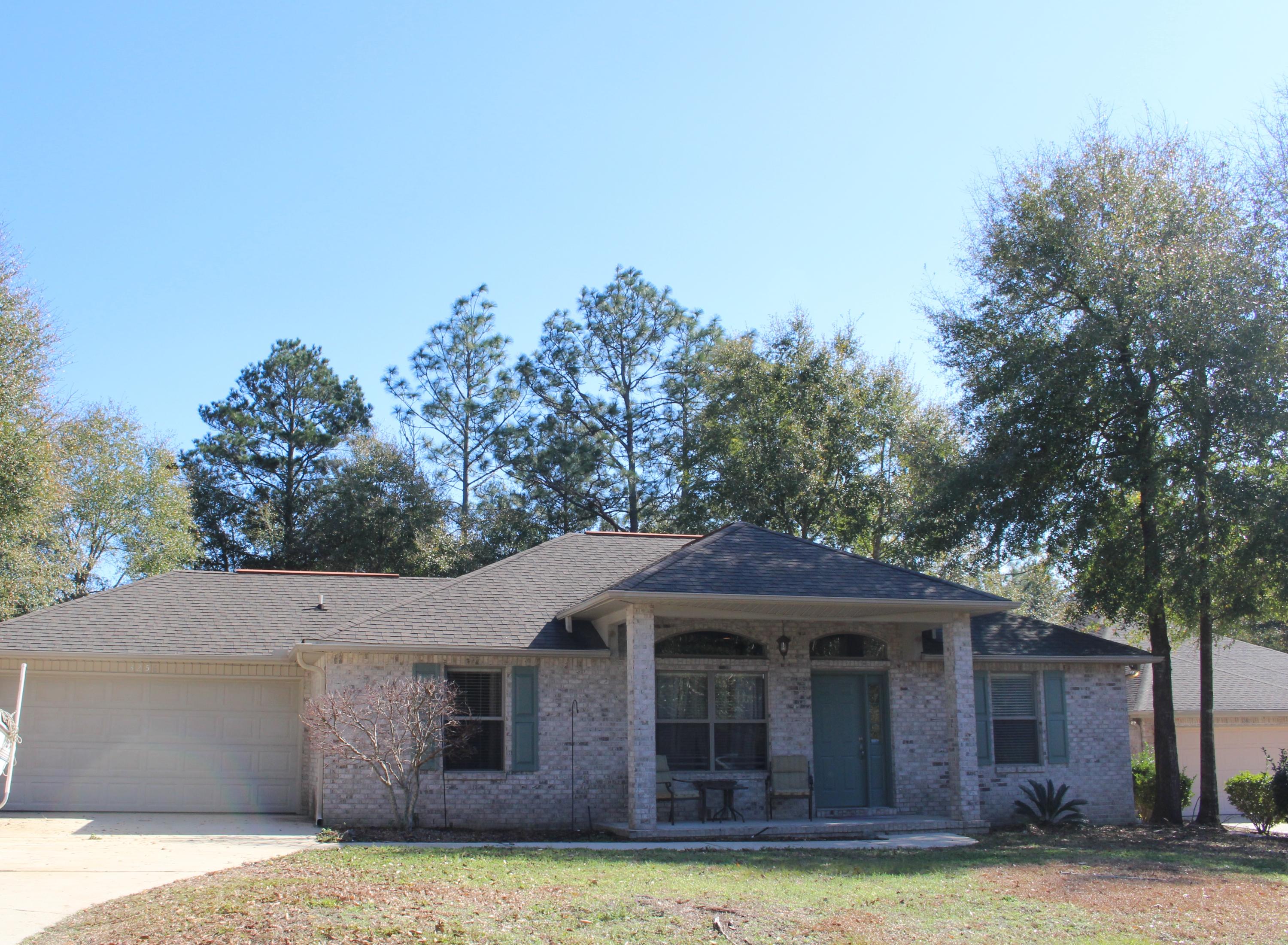 SPRING HOLLOW ESTATES S/D LOT 15 - Residential