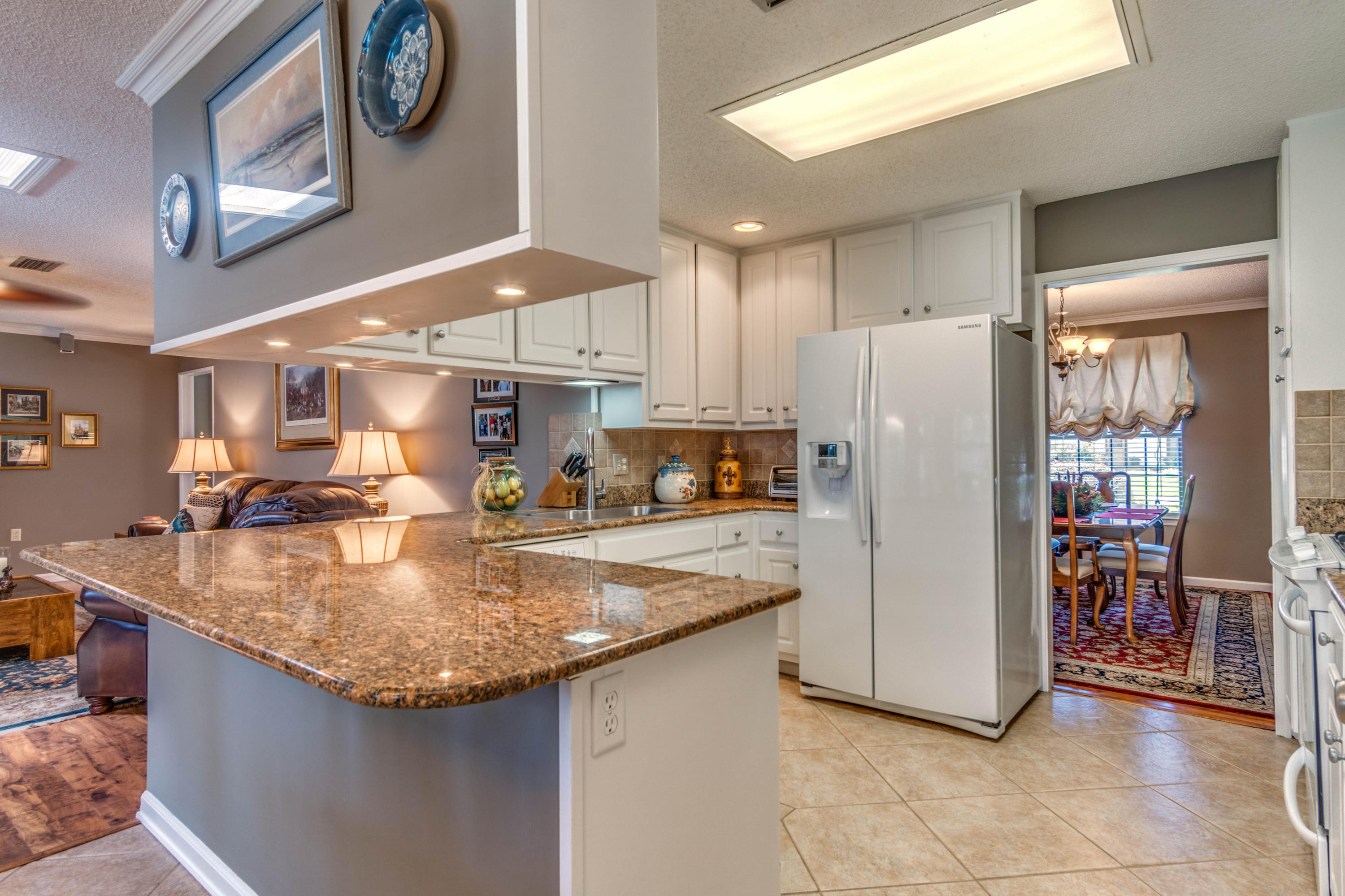 LAKE LORRAINE ESTATES 3 - Residential