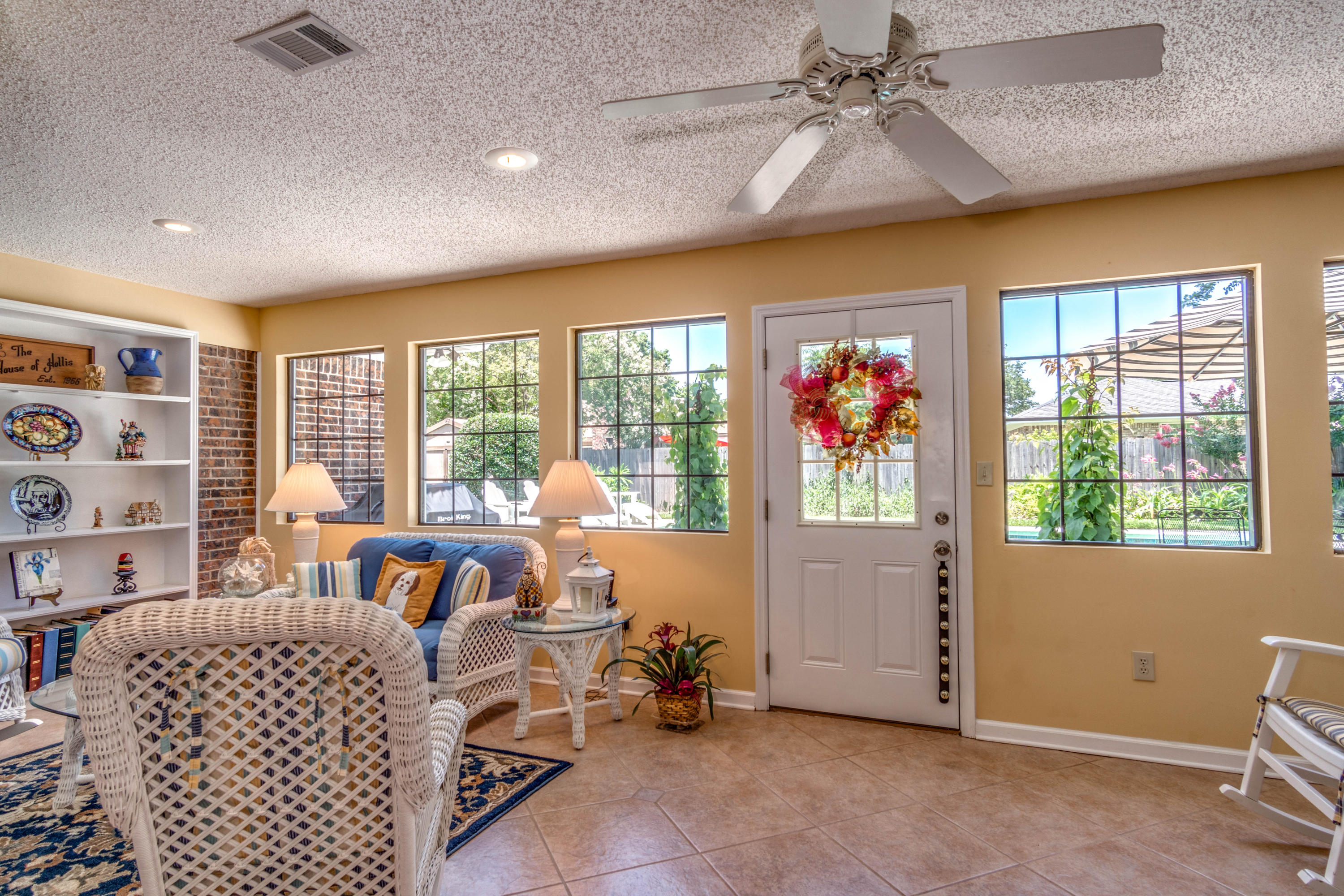 LAKE LORRAINE ESTATES 3 - Residential