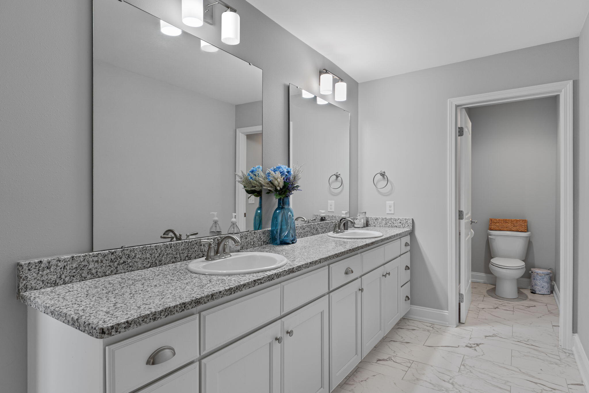 CARONDOLET T/H - Residential