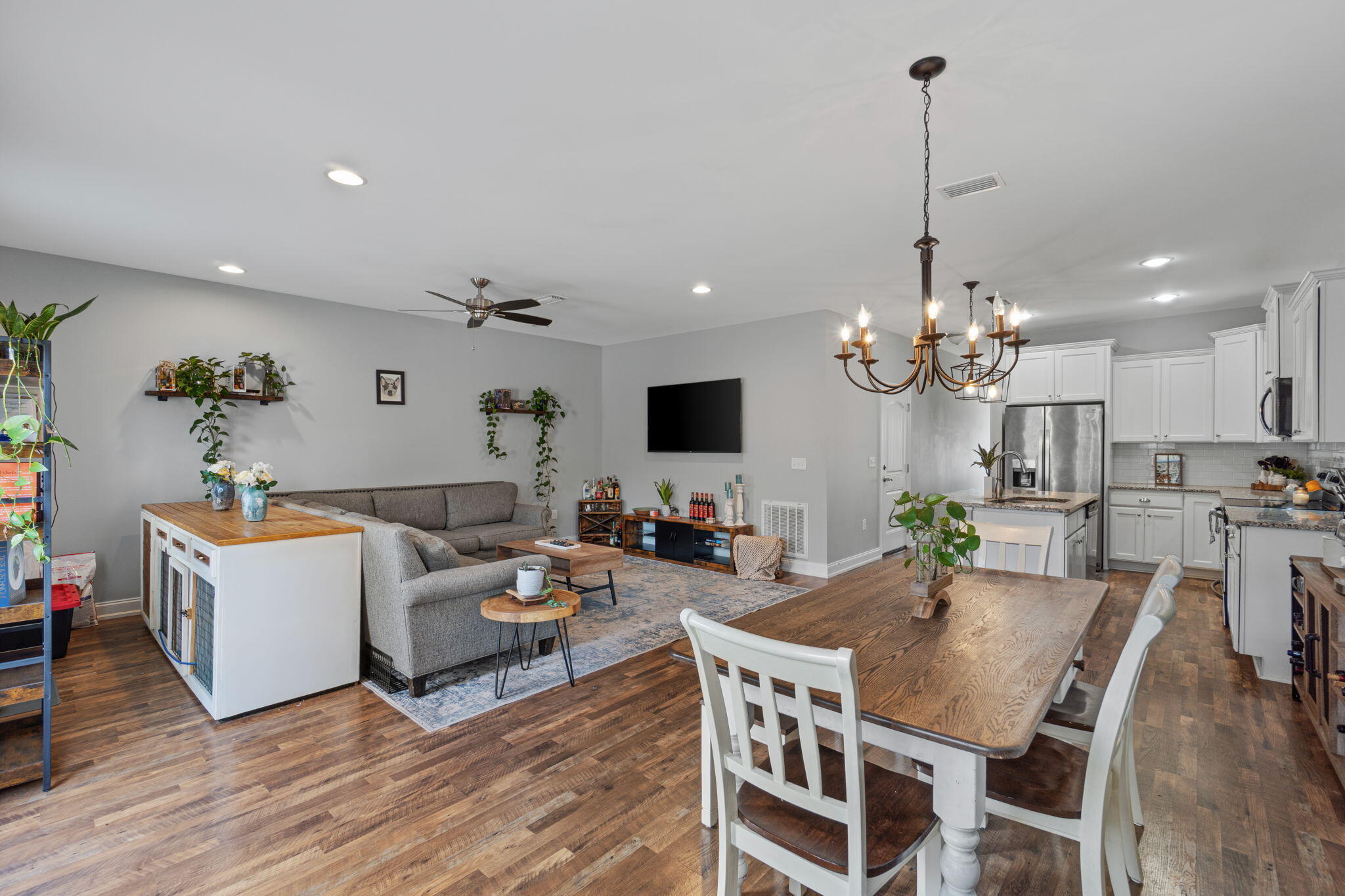 CARONDOLET T/H - Residential