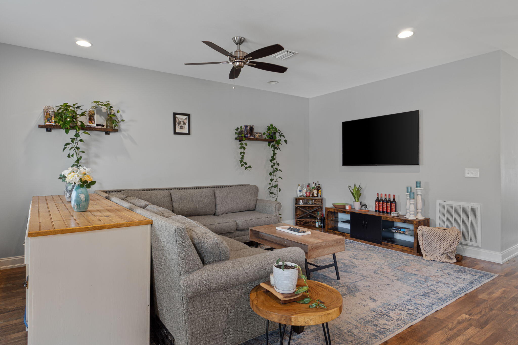 CARONDOLET T/H - Residential