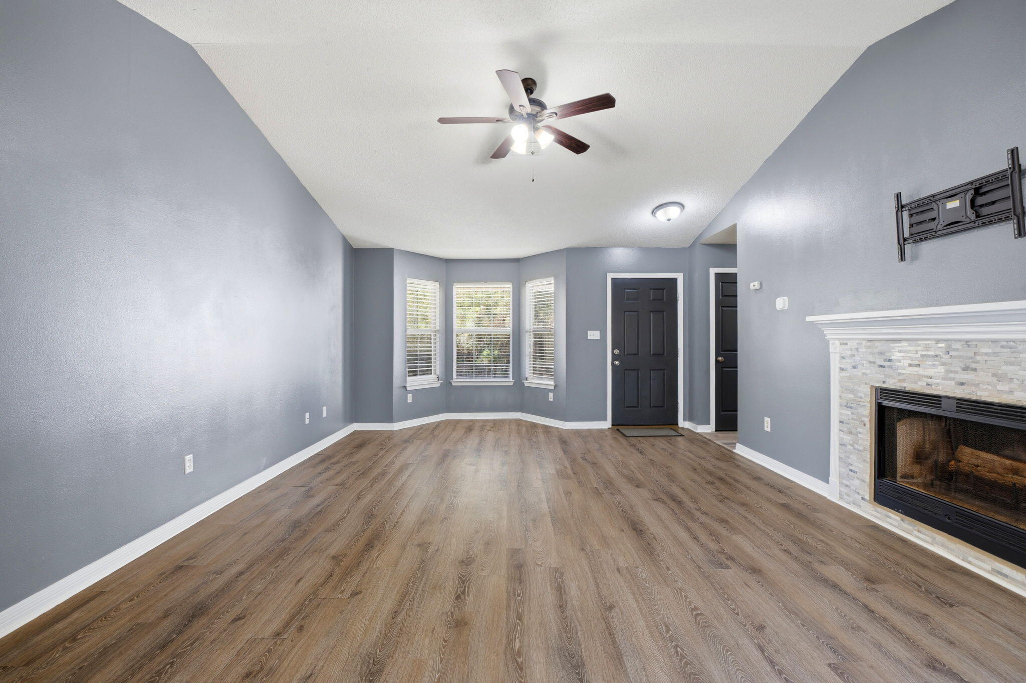 NONESUCH WAY - Residential