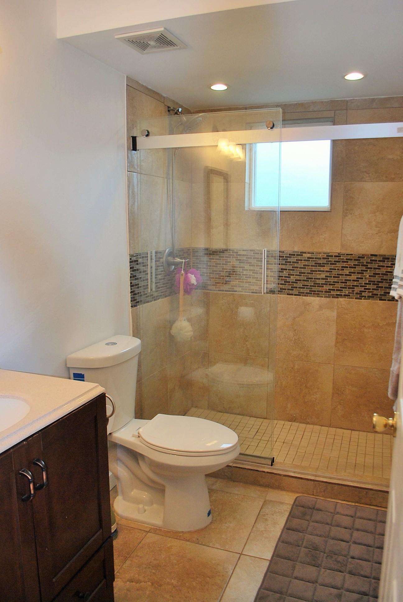 BREAKERS WEST - Residential