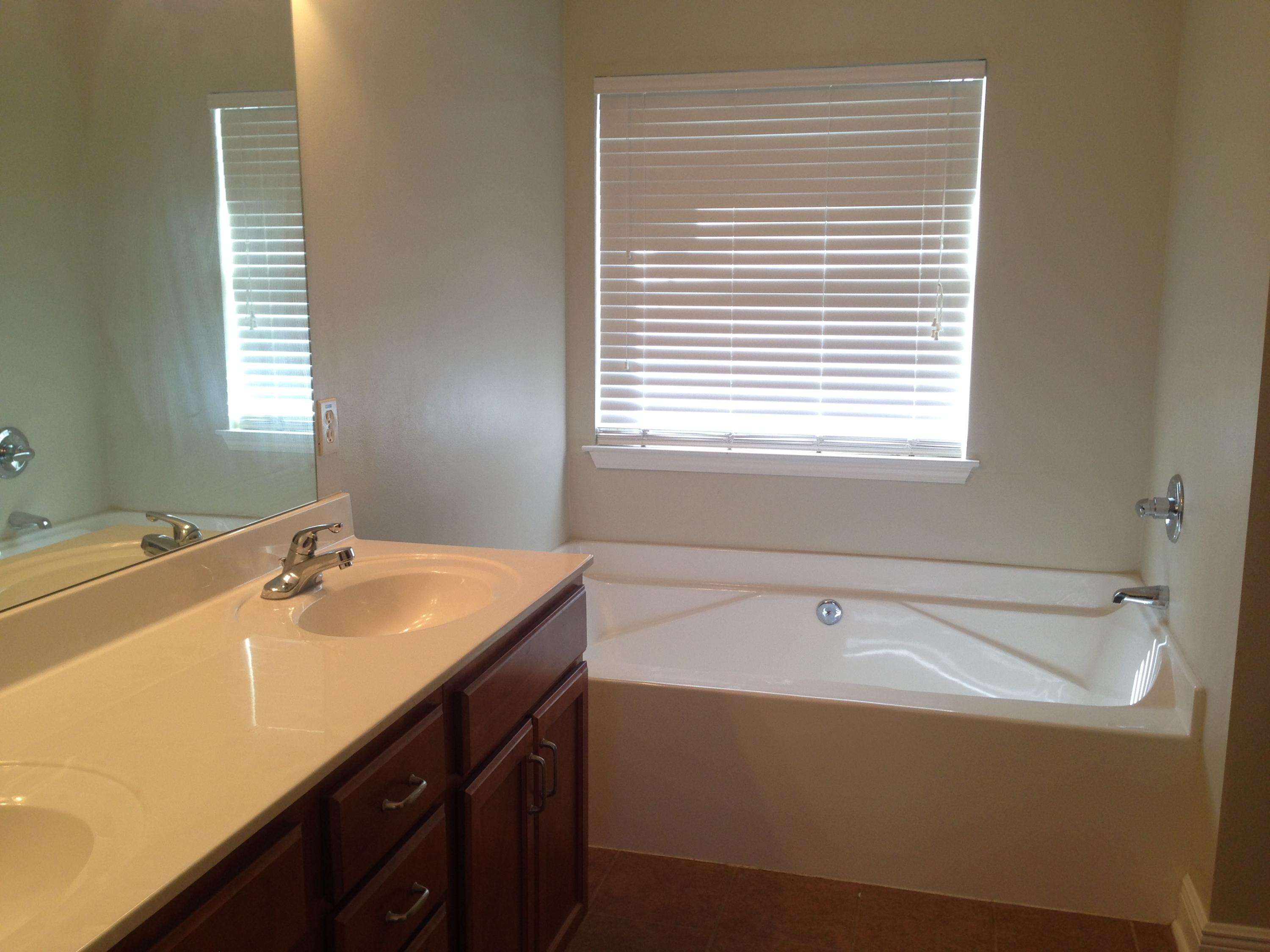 ROLLING RIDGE - Residential