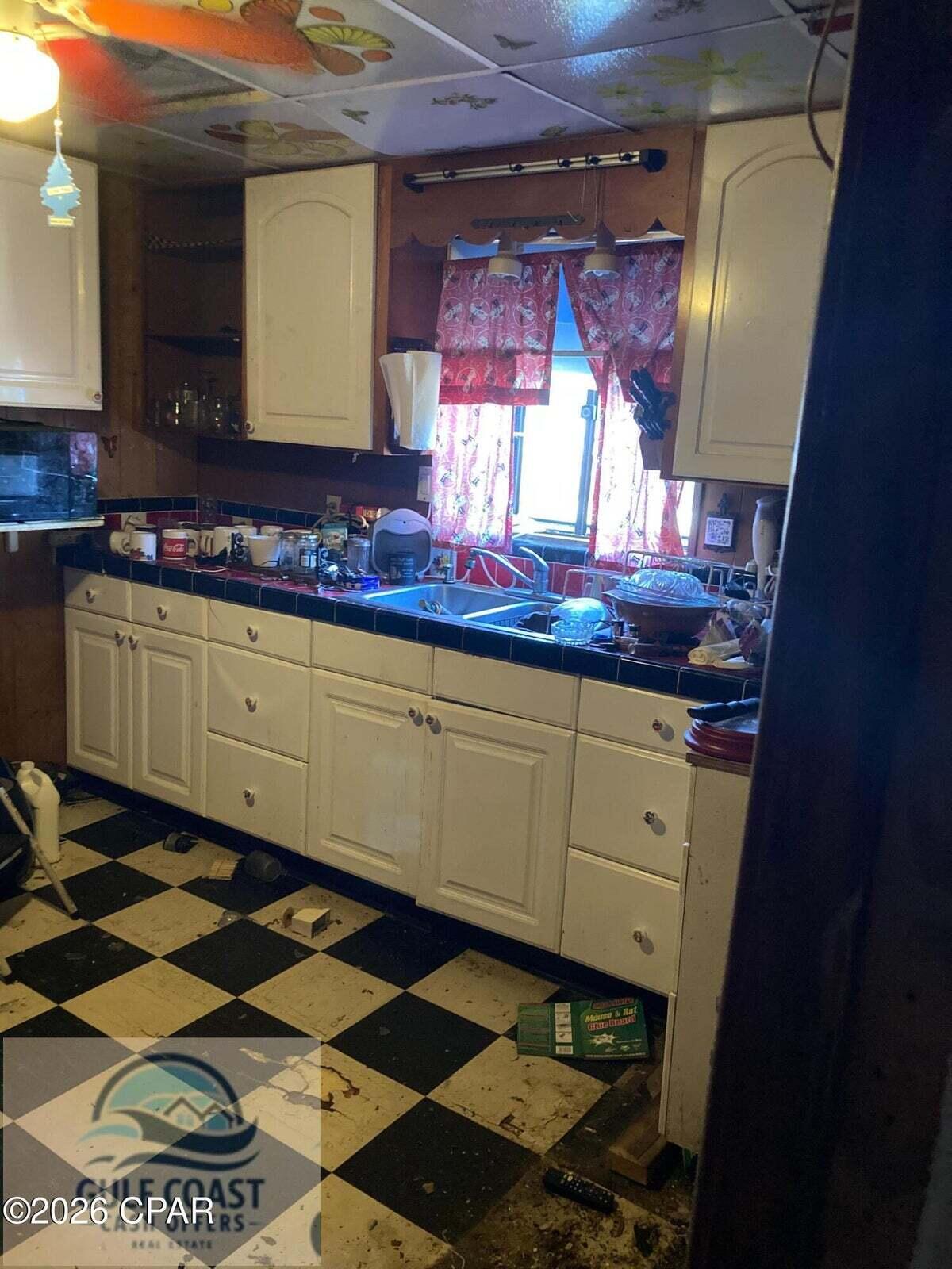 NO RECORDED SUBDIVISION - Residential