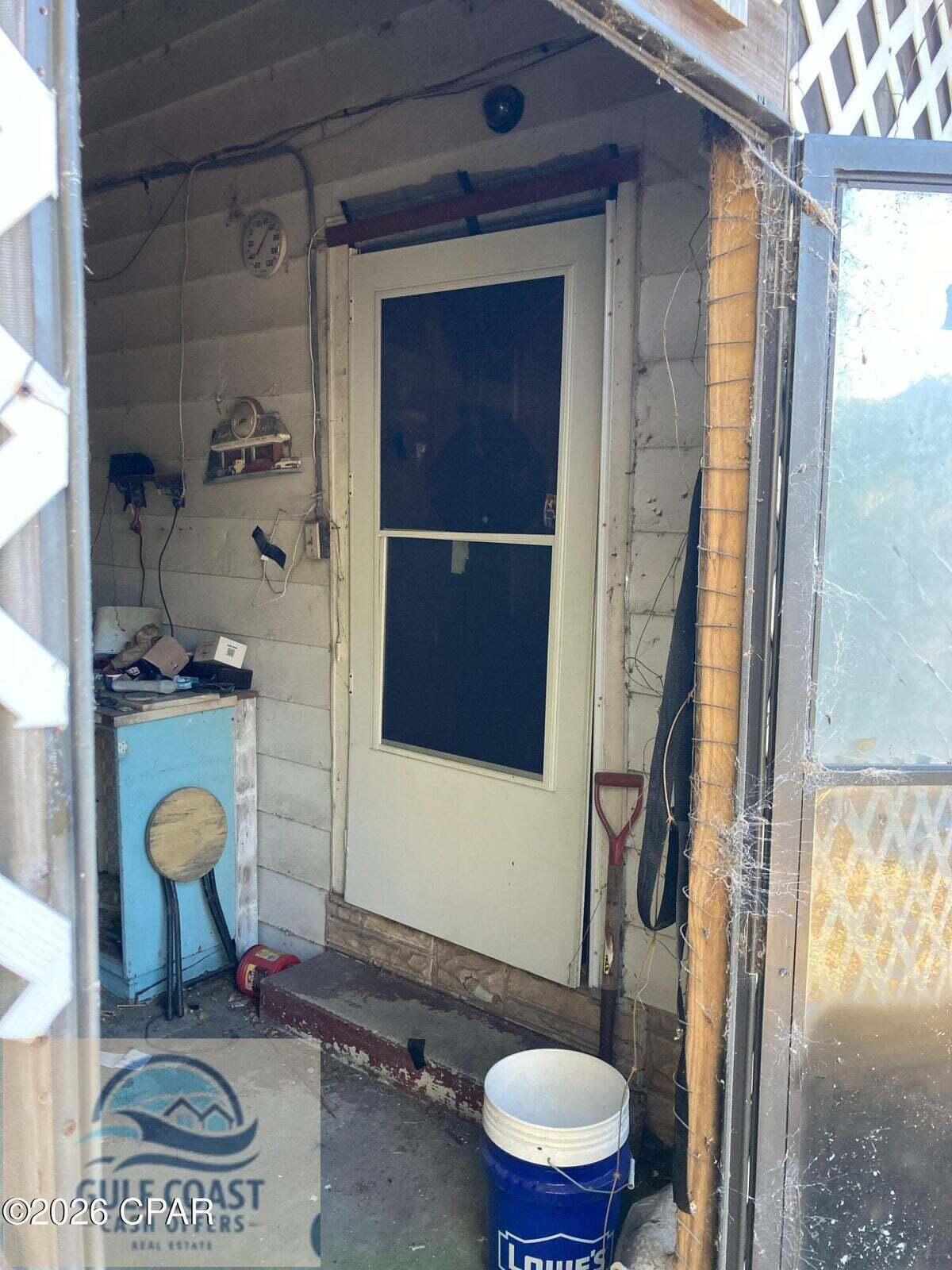 NO RECORDED SUBDIVISION - Residential