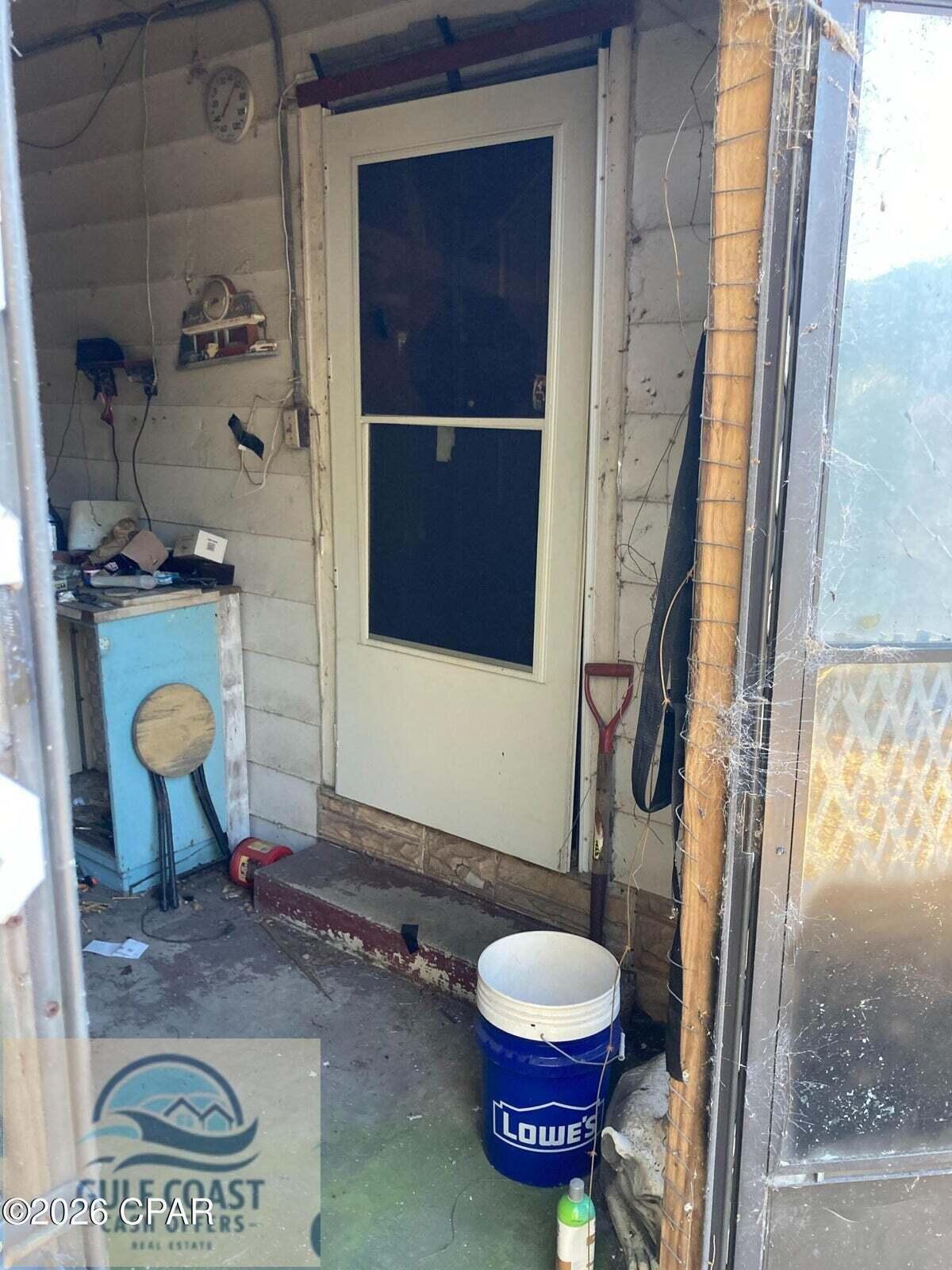 NO RECORDED SUBDIVISION - Residential