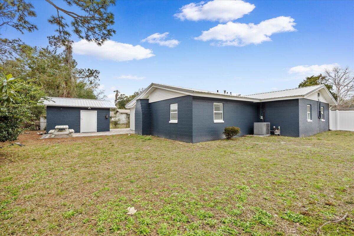 OAKLAND HEIGHTS Lot 28 blk 5 - Residential