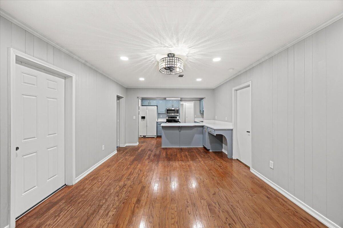 OAKLAND HEIGHTS Lot 28 blk 5 - Residential