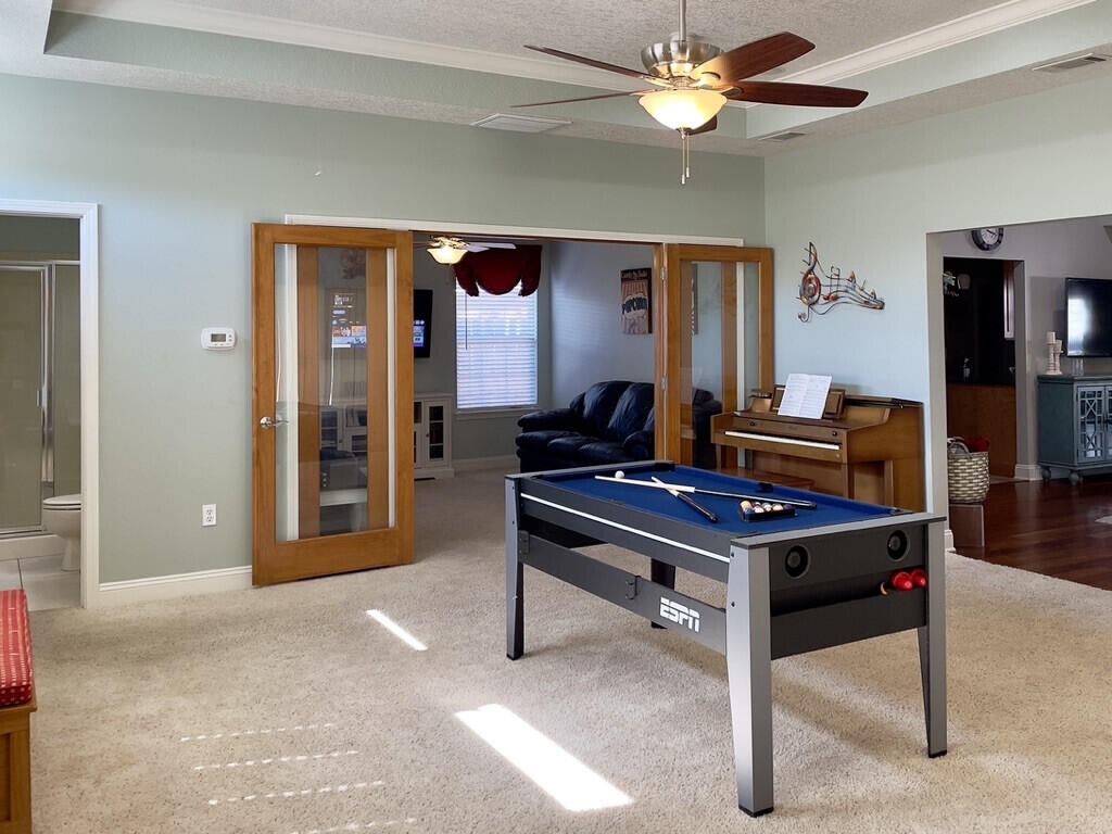 PARKWOOD COURT AT BLUEWATER BAY - Residential