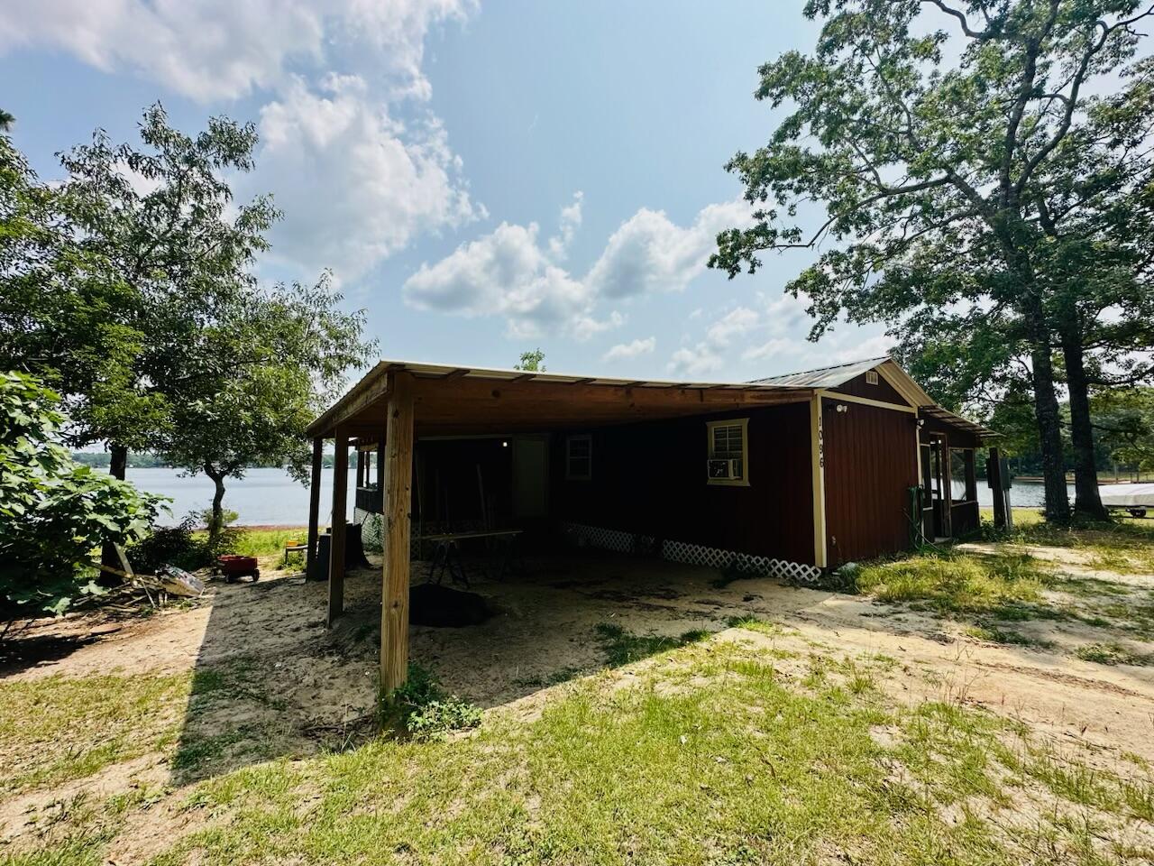 KING ESTATES - Residential Lease