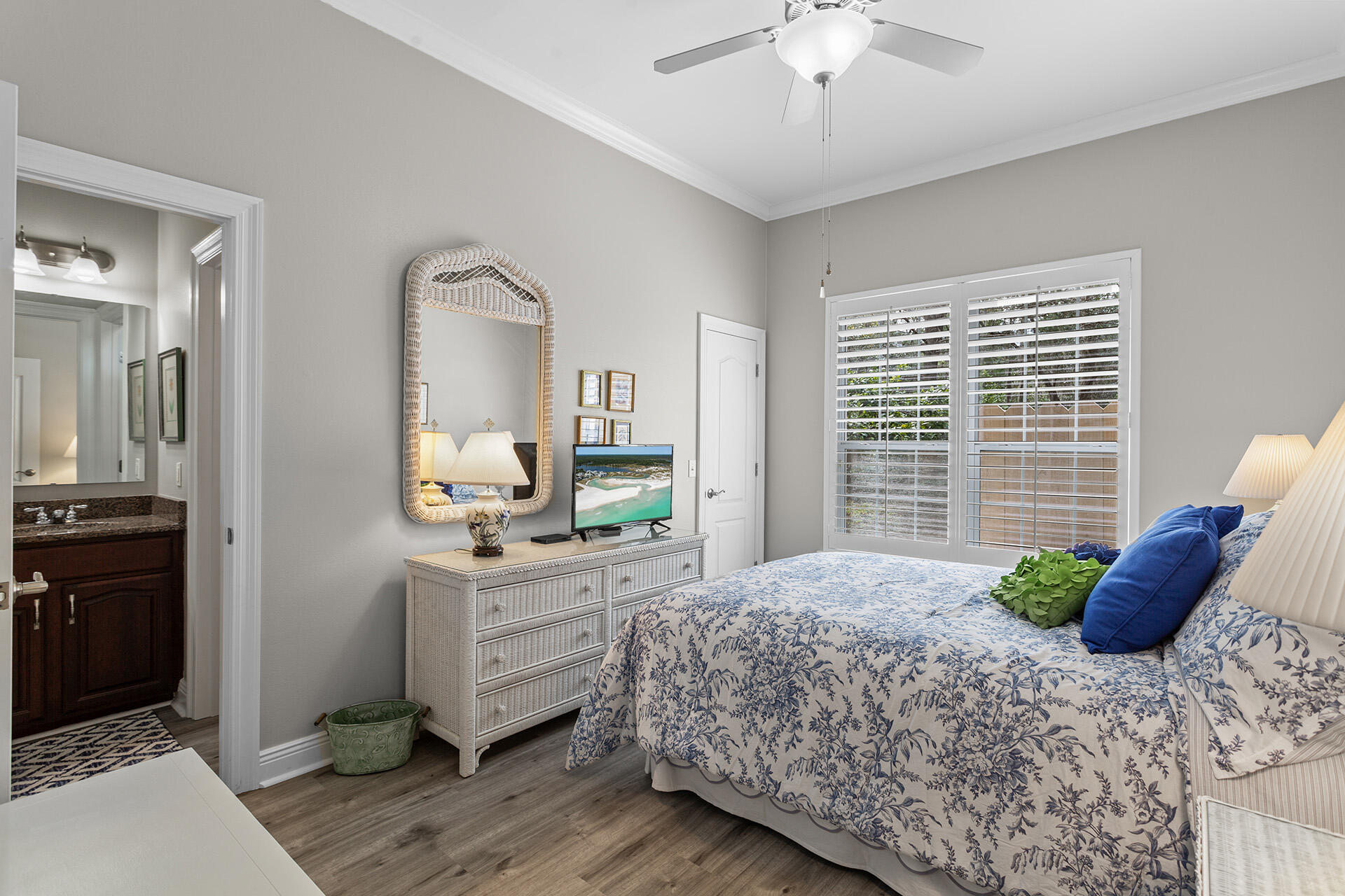 BOTANY BAYOU - Residential
