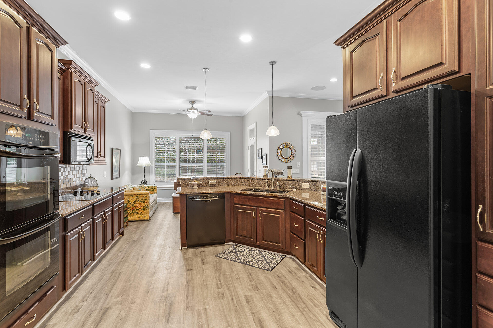 BOTANY BAYOU - Residential