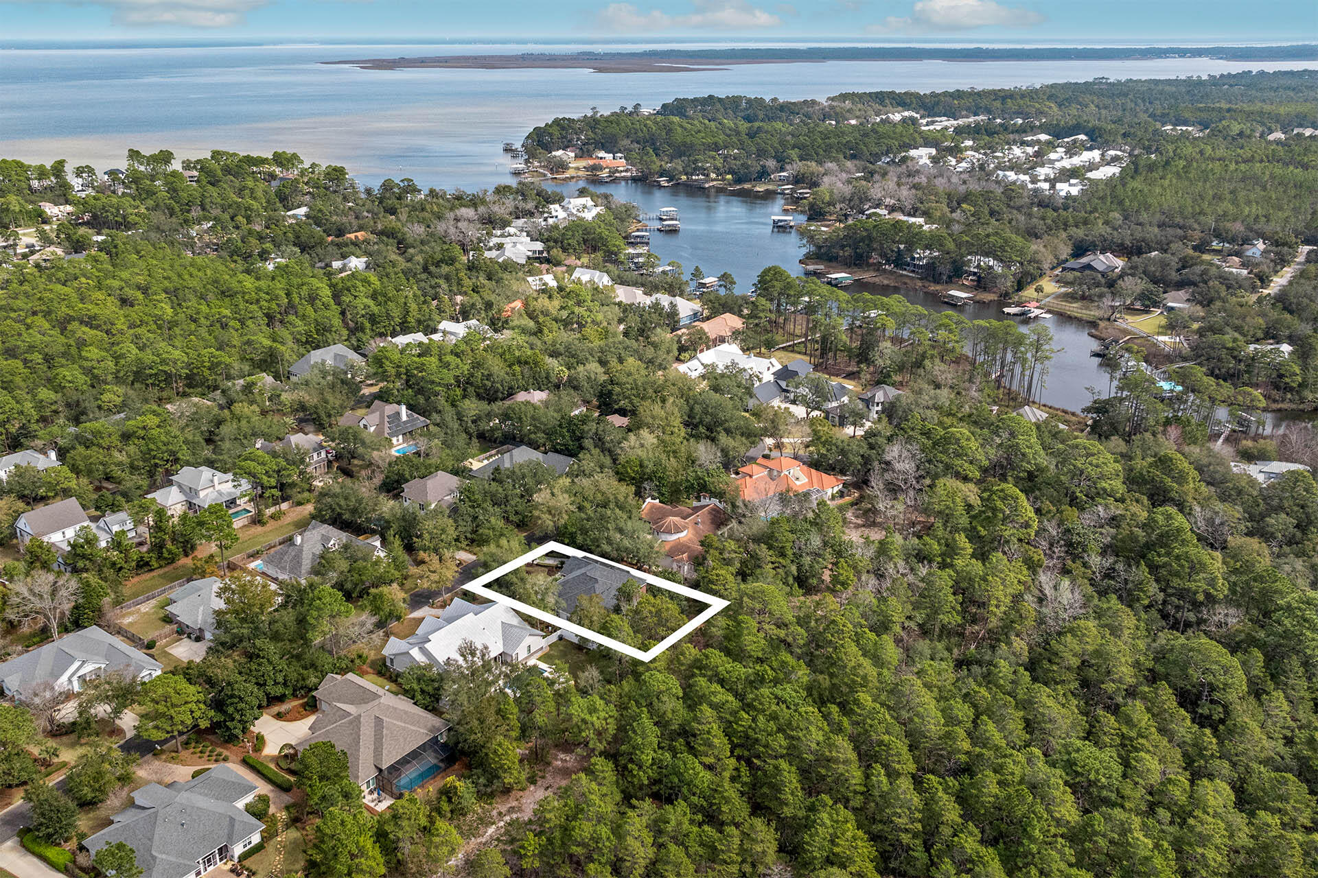 BOTANY BAYOU - Residential