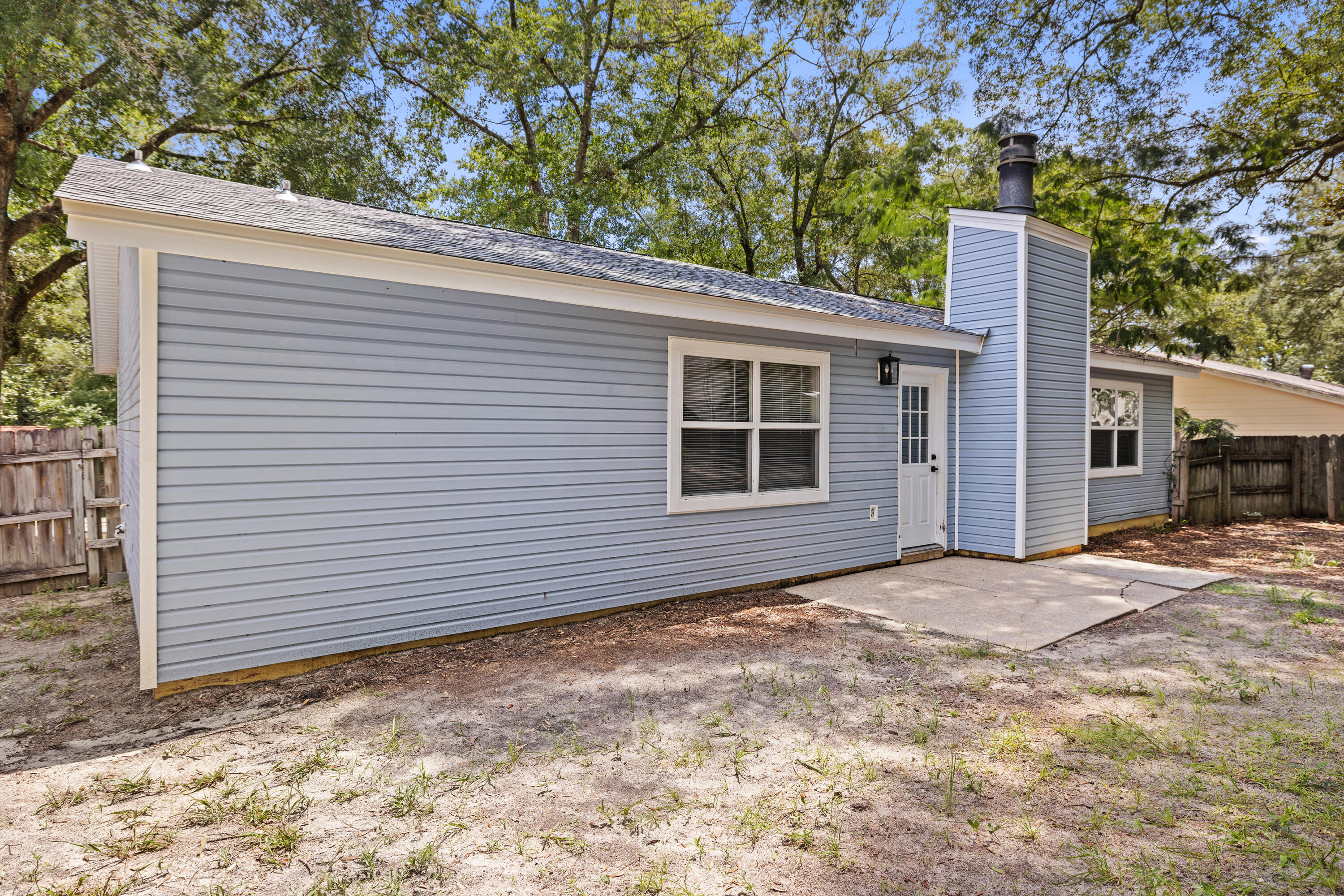 CREEKSIDE - Residential