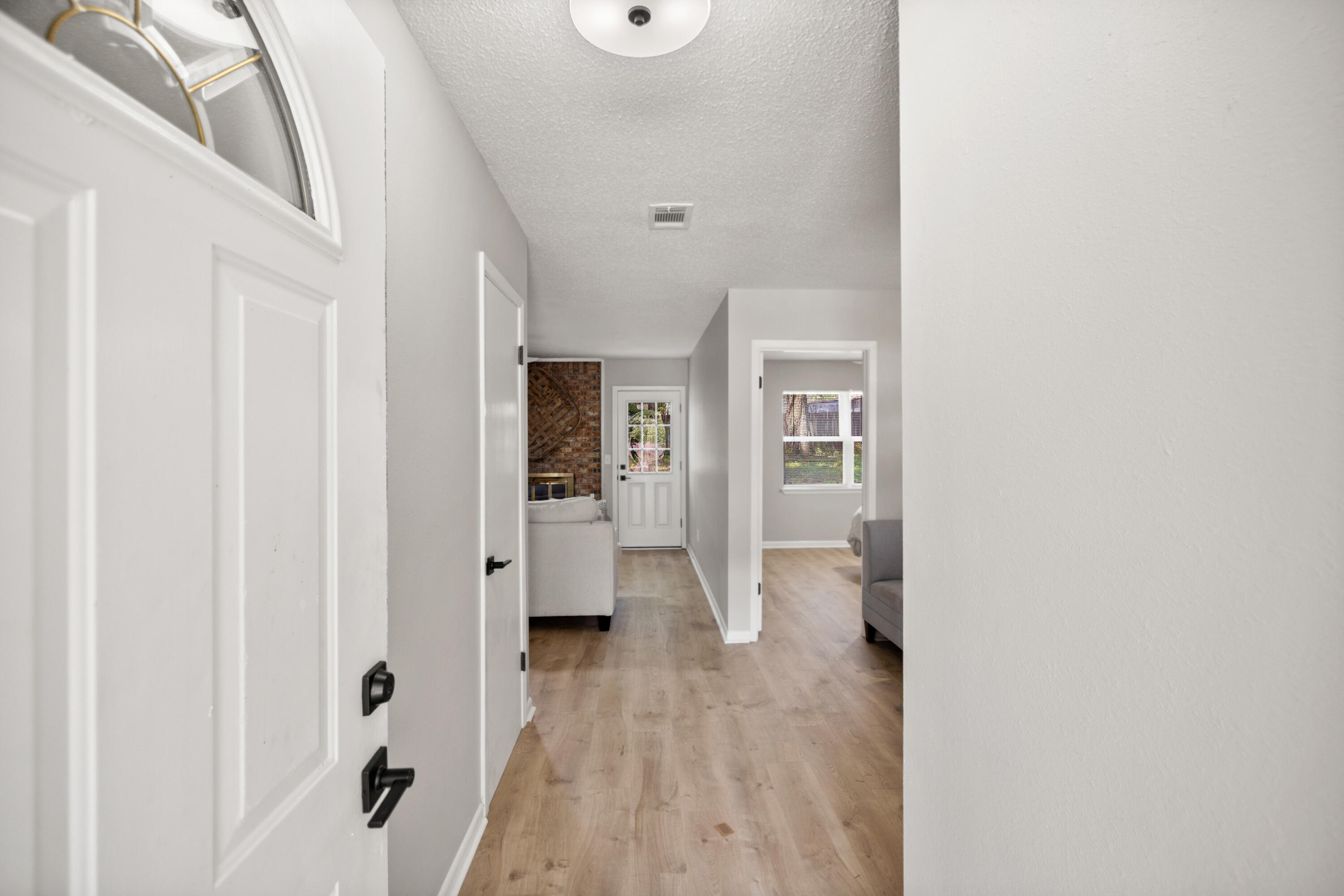 CREEKSIDE - Residential