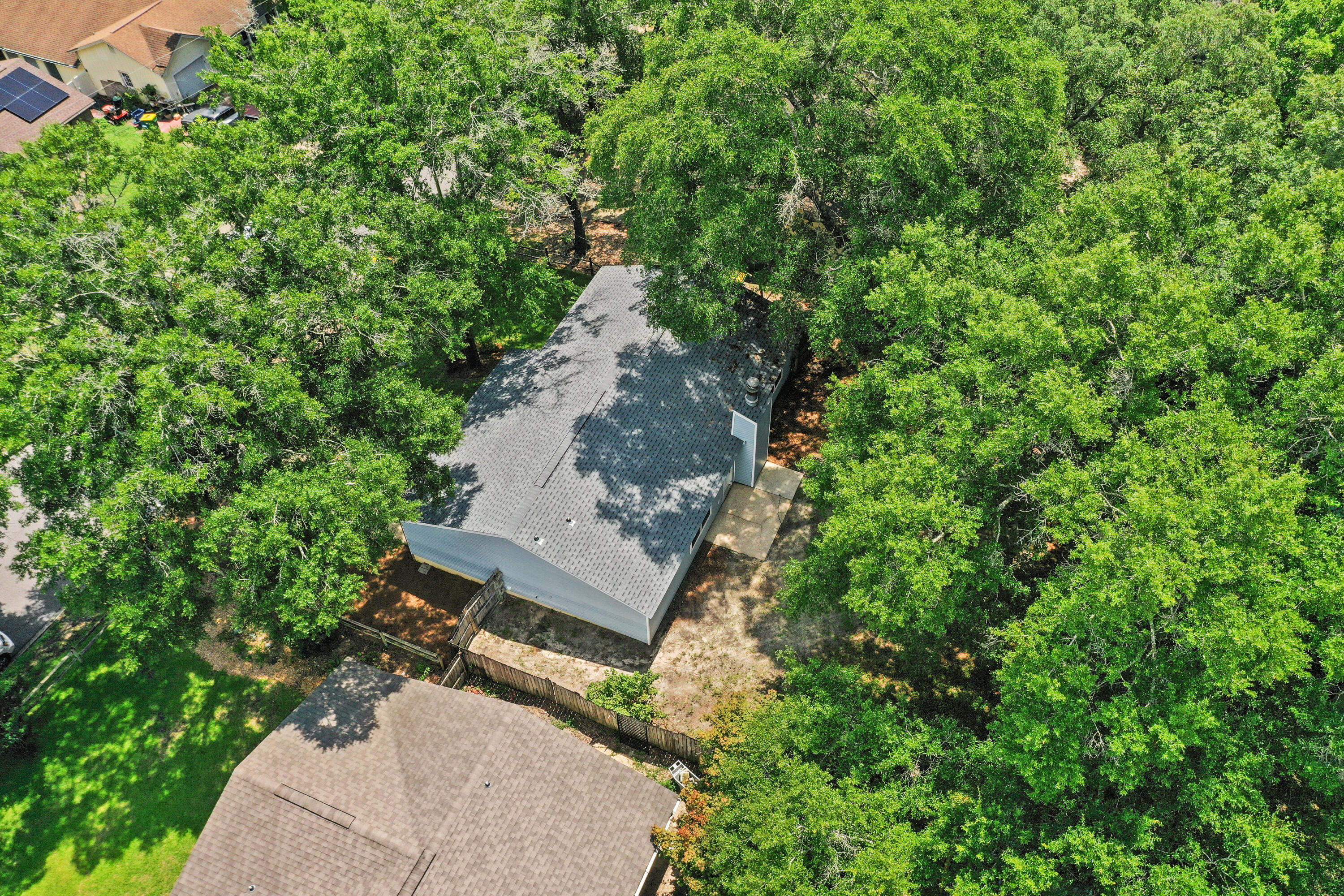 CREEKSIDE - Residential