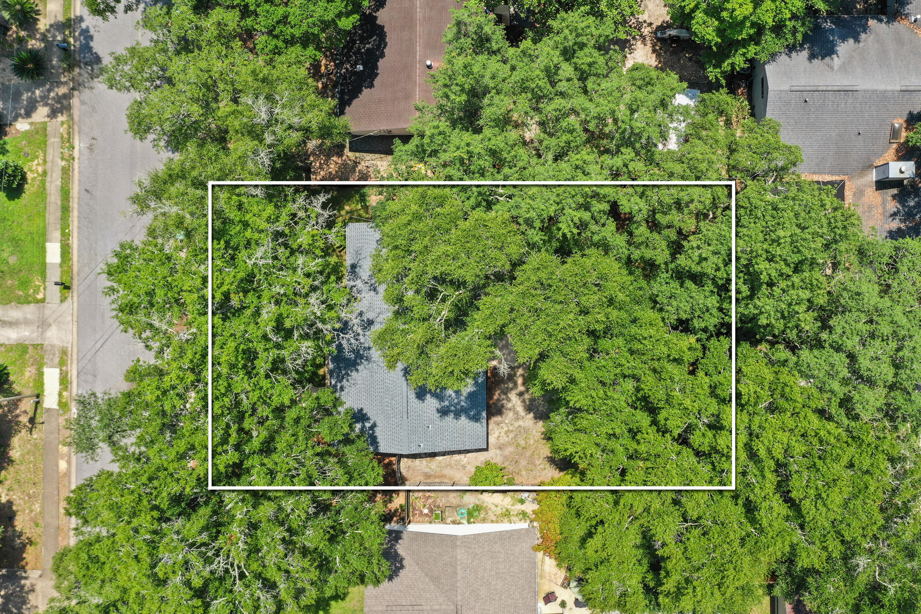 CREEKSIDE - Residential