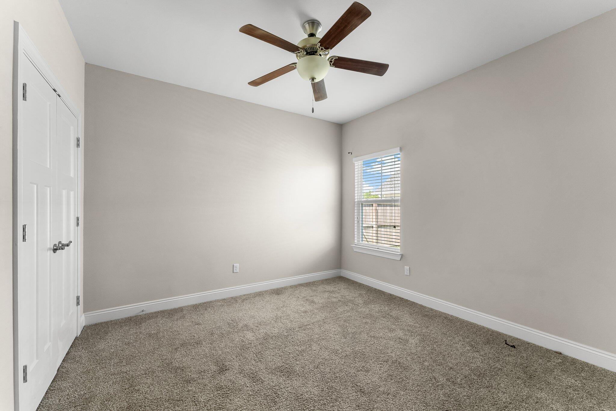 CROSS CREEK - Residential Lease