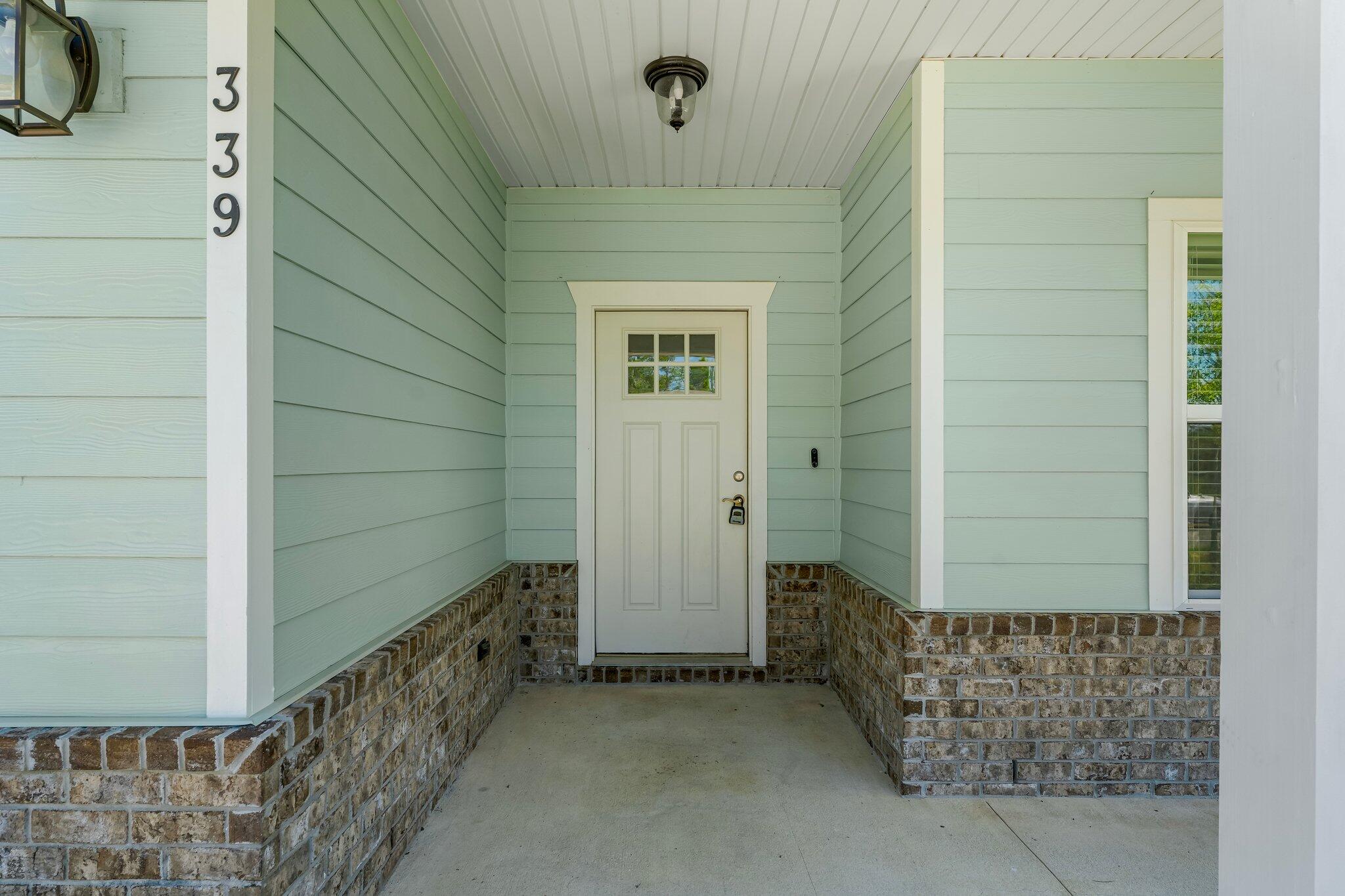 CROSS CREEK - Residential Lease