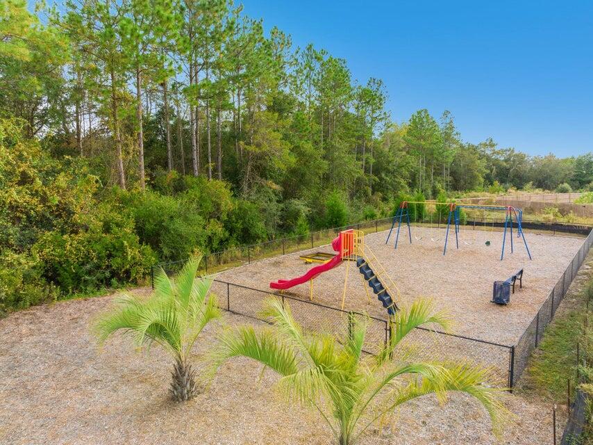 CROSS CREEK - Residential Lease