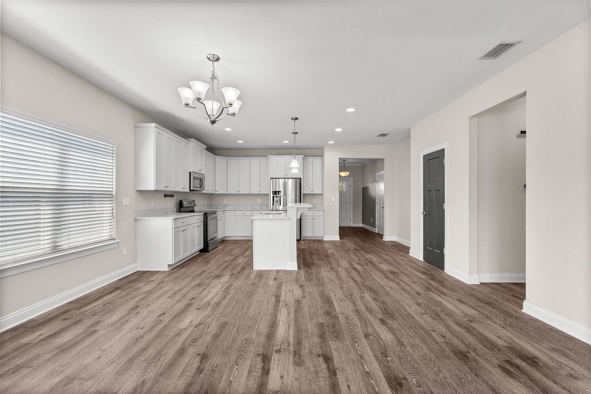 CROSS CREEK - Residential Lease