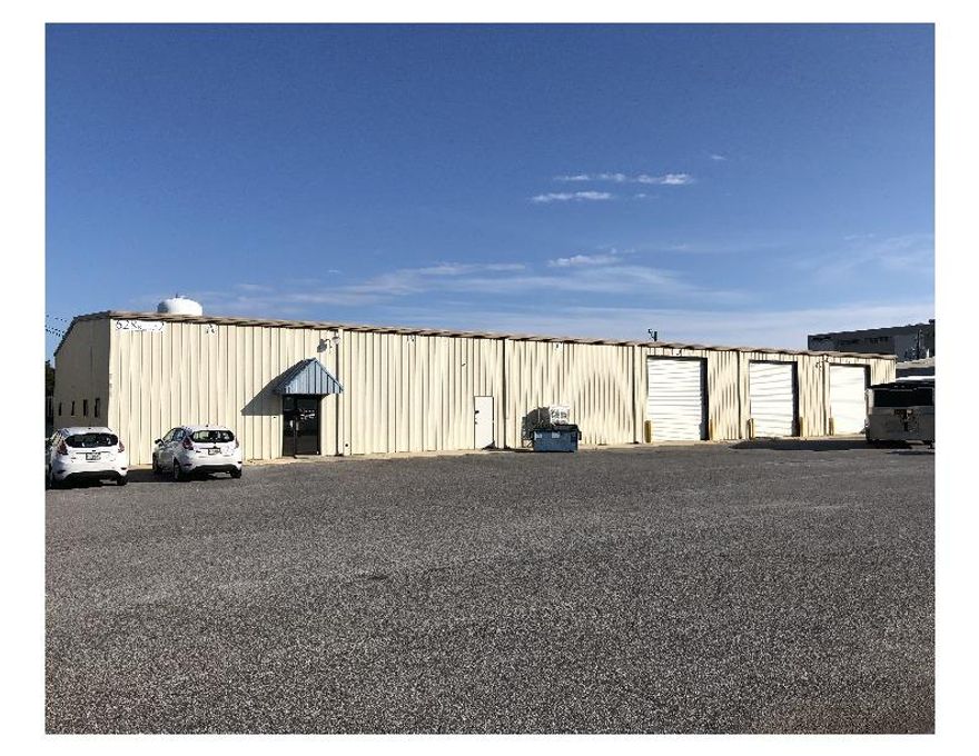 Well maintained and large warehouse unit that can be used for storage or fabrication. The building has three each of 14ft x 14ft roll up doors and one loading dock. It also has 3 phase power.