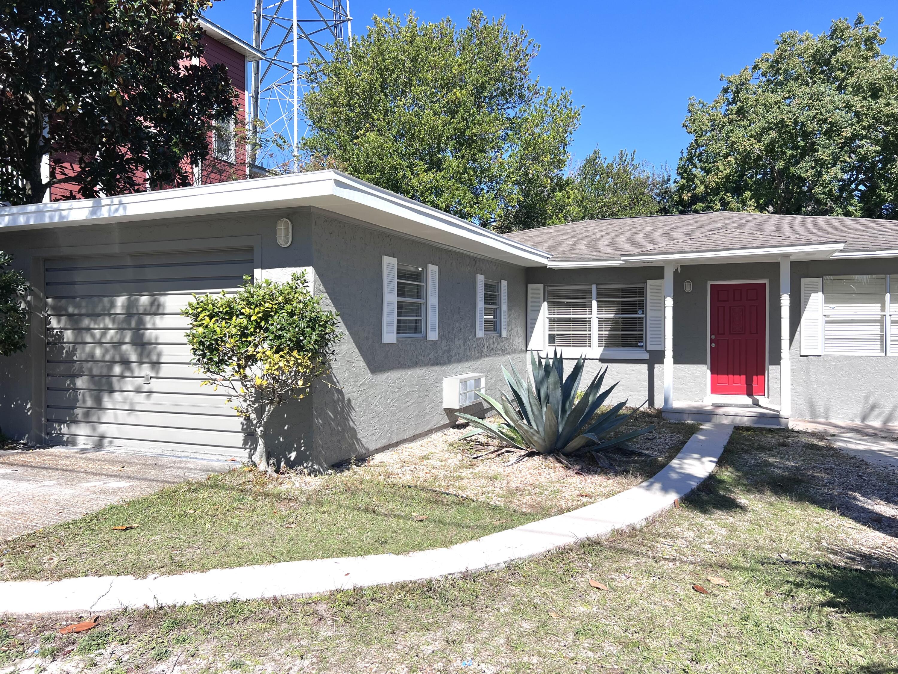 EL CENTRO BEACH - Residential