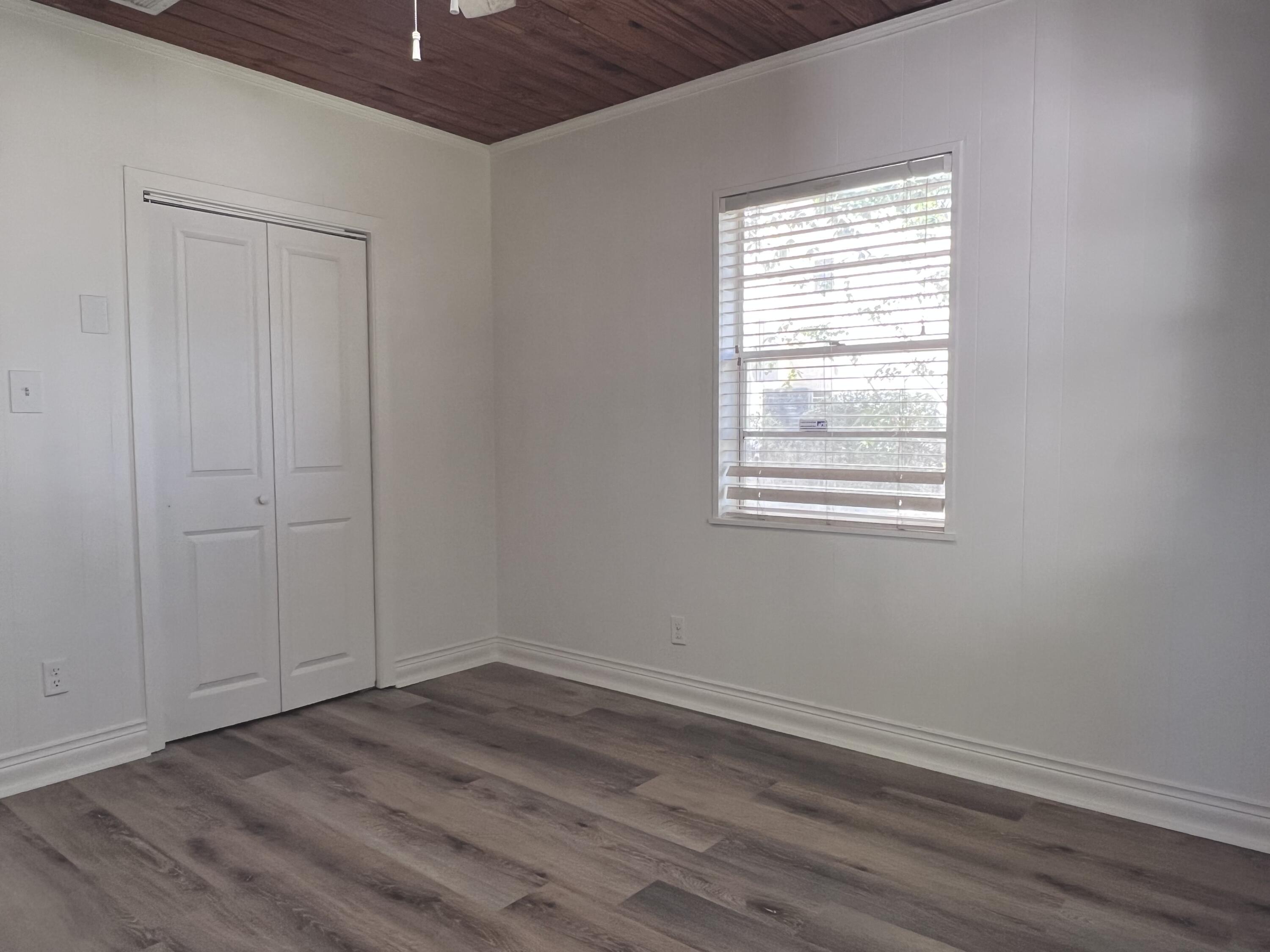 EL CENTRO BEACH - Residential