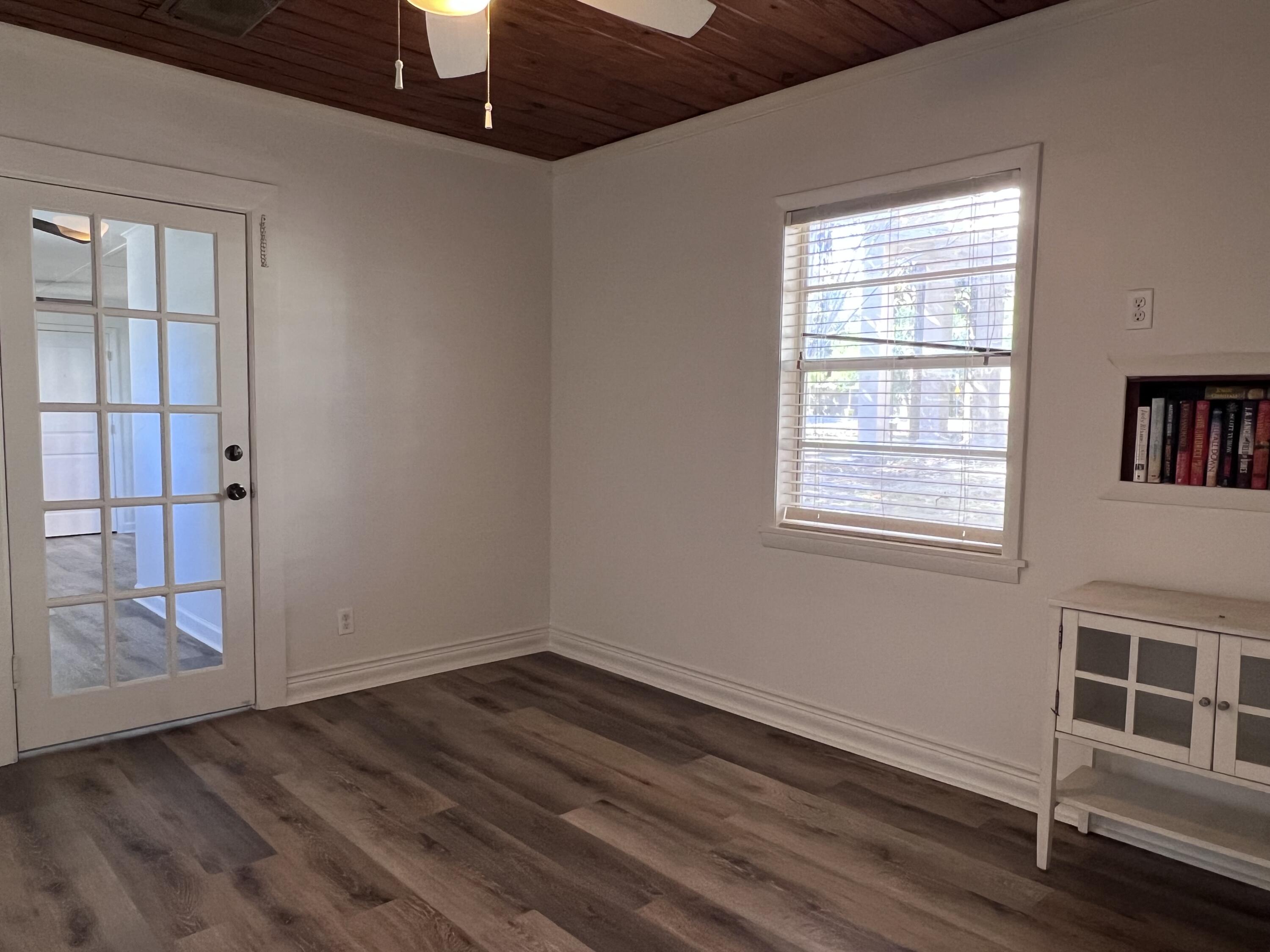 EL CENTRO BEACH - Residential