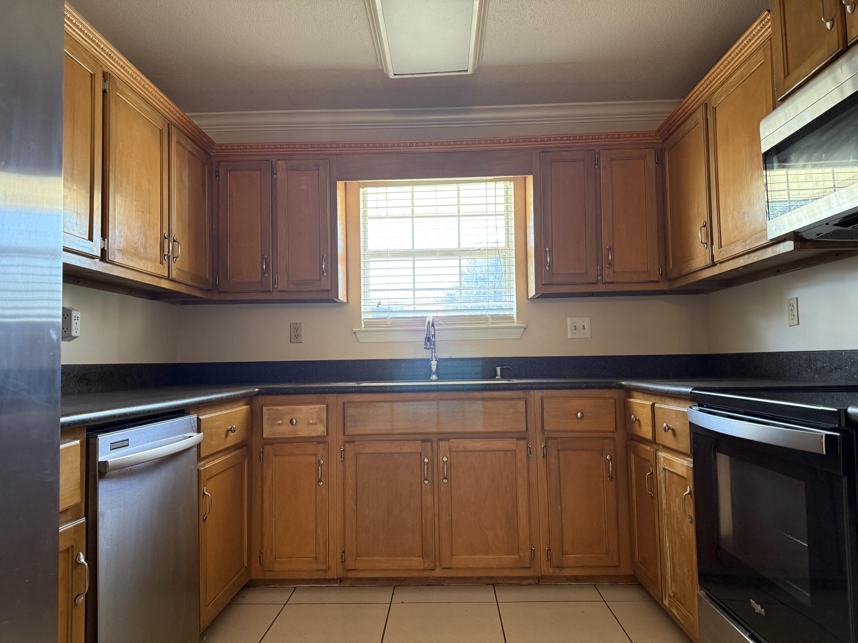NORTHVIEW ESTATES - Residential Lease