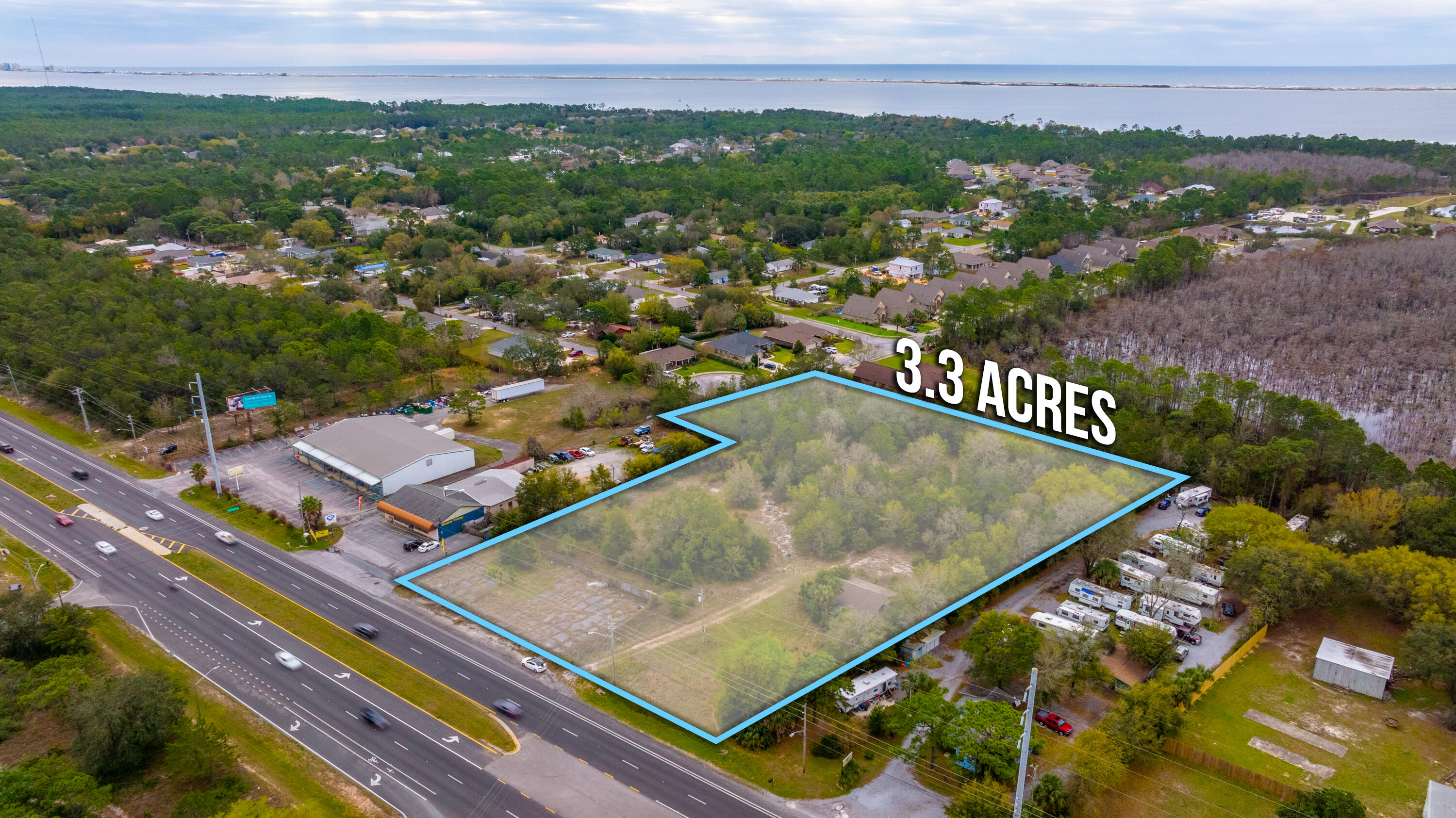 Main image without alt text