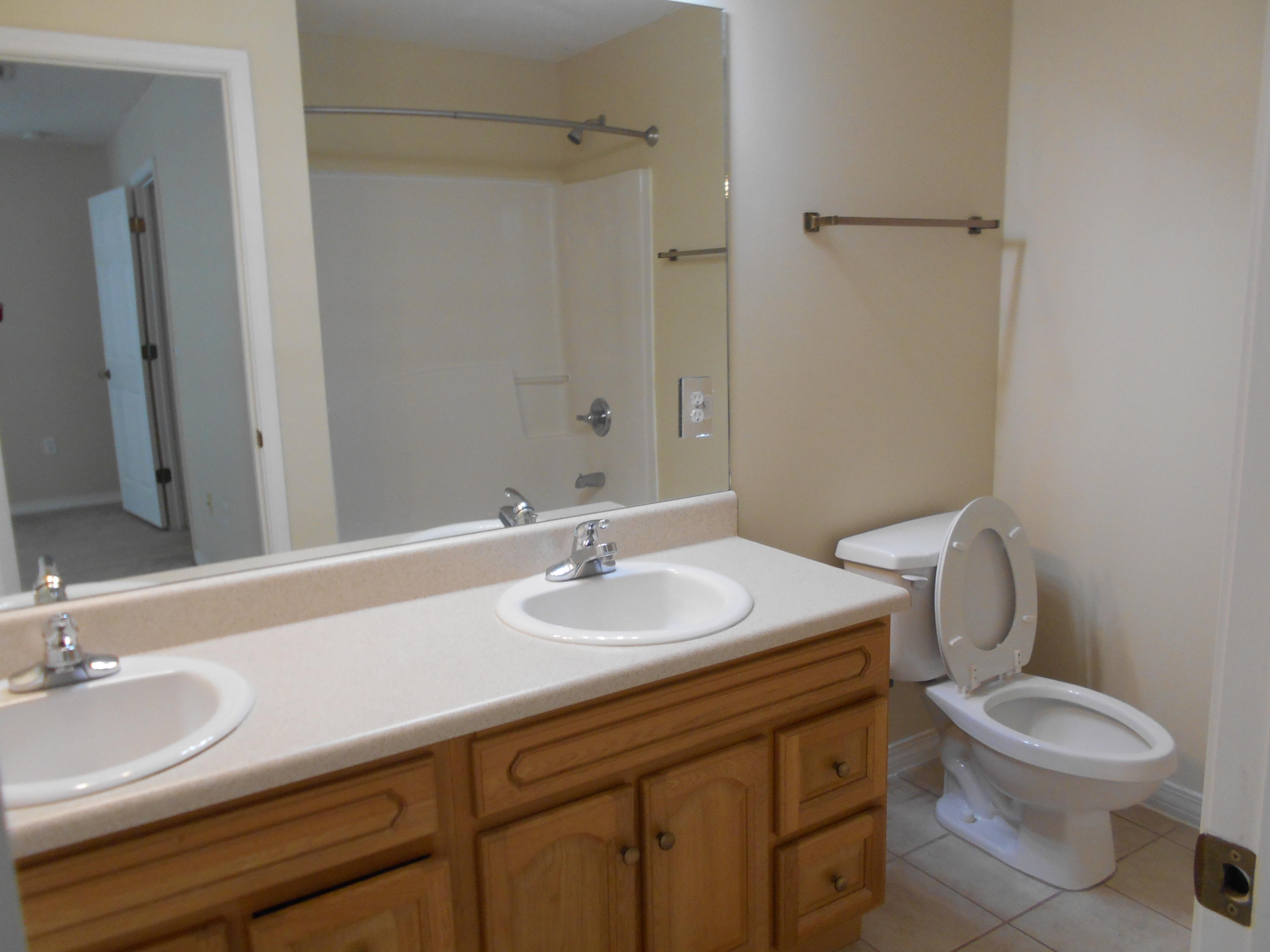 SHILOH PLACE T/H - Residential Lease