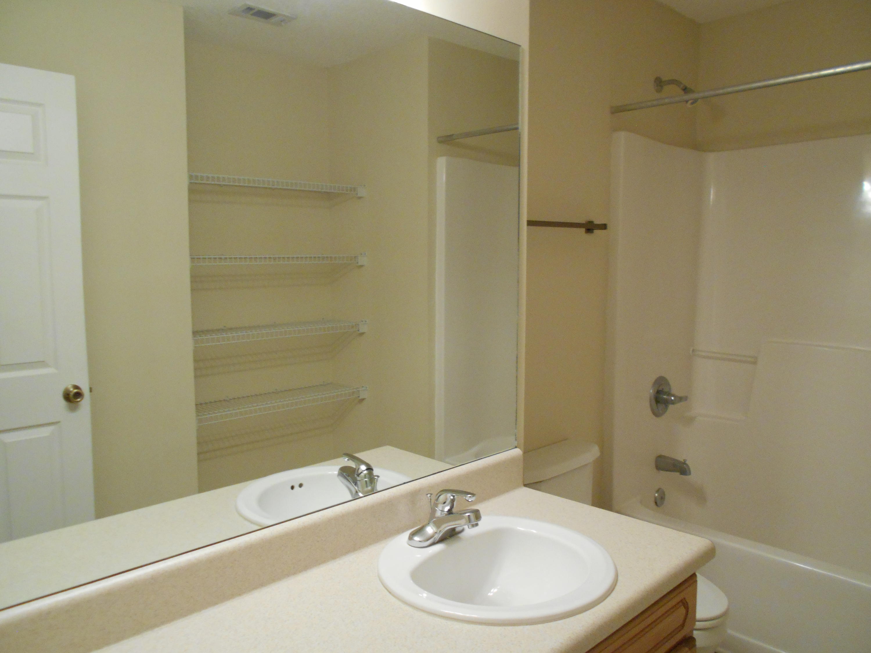 SHILOH PLACE T/H - Residential Lease