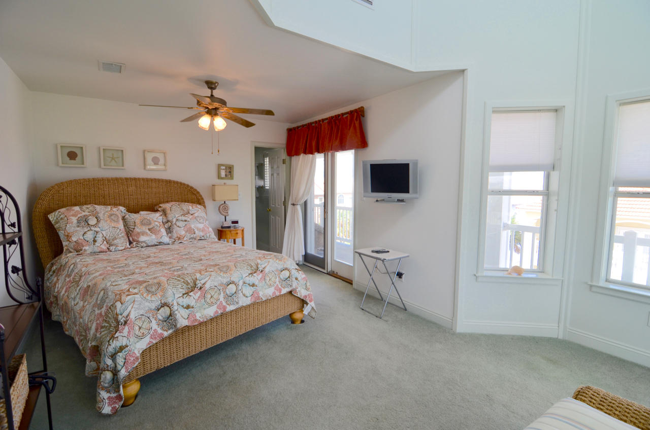 VILLAGE AT NAVARRE - Residential