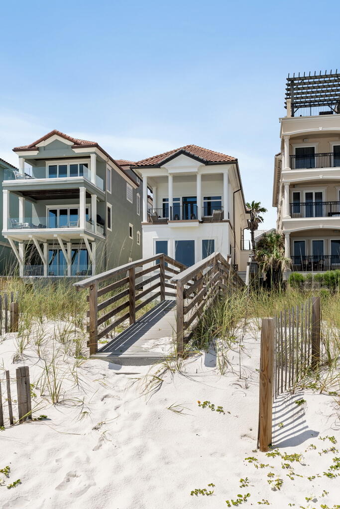 DESTINY BY THE SEA - Residential