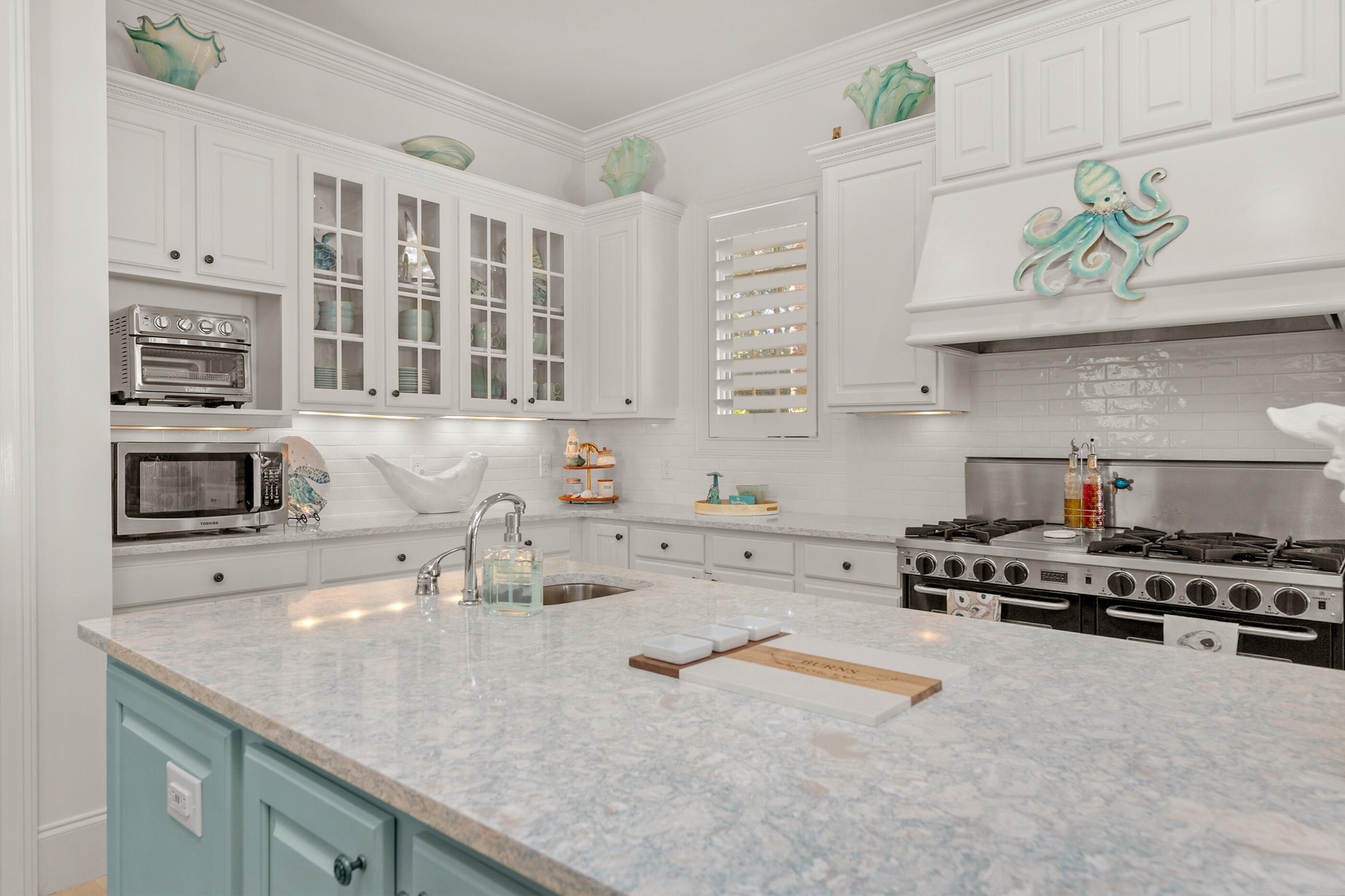 BAYTOWNE AVE EAST - Residential