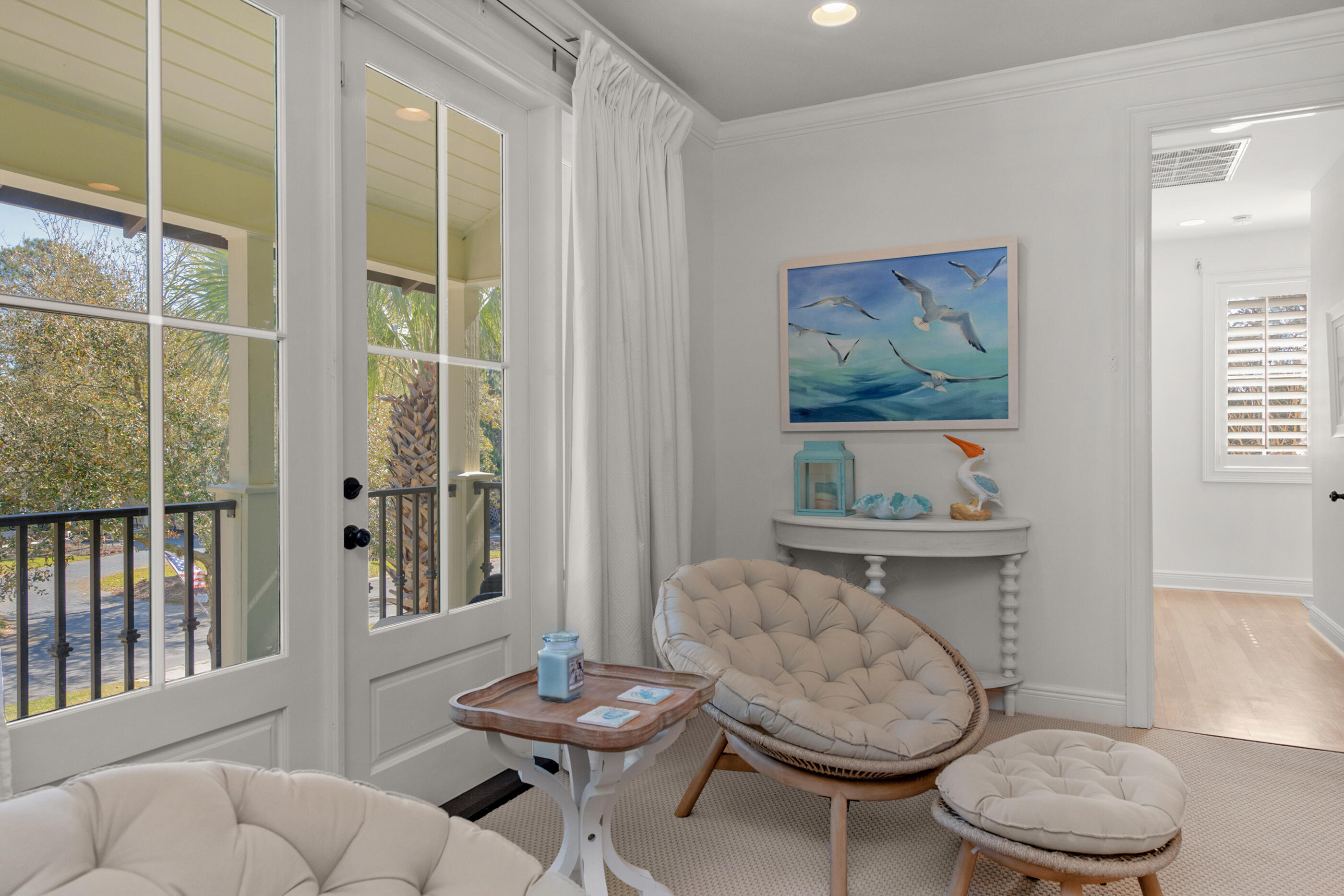 BAYTOWNE AVE EAST - Residential