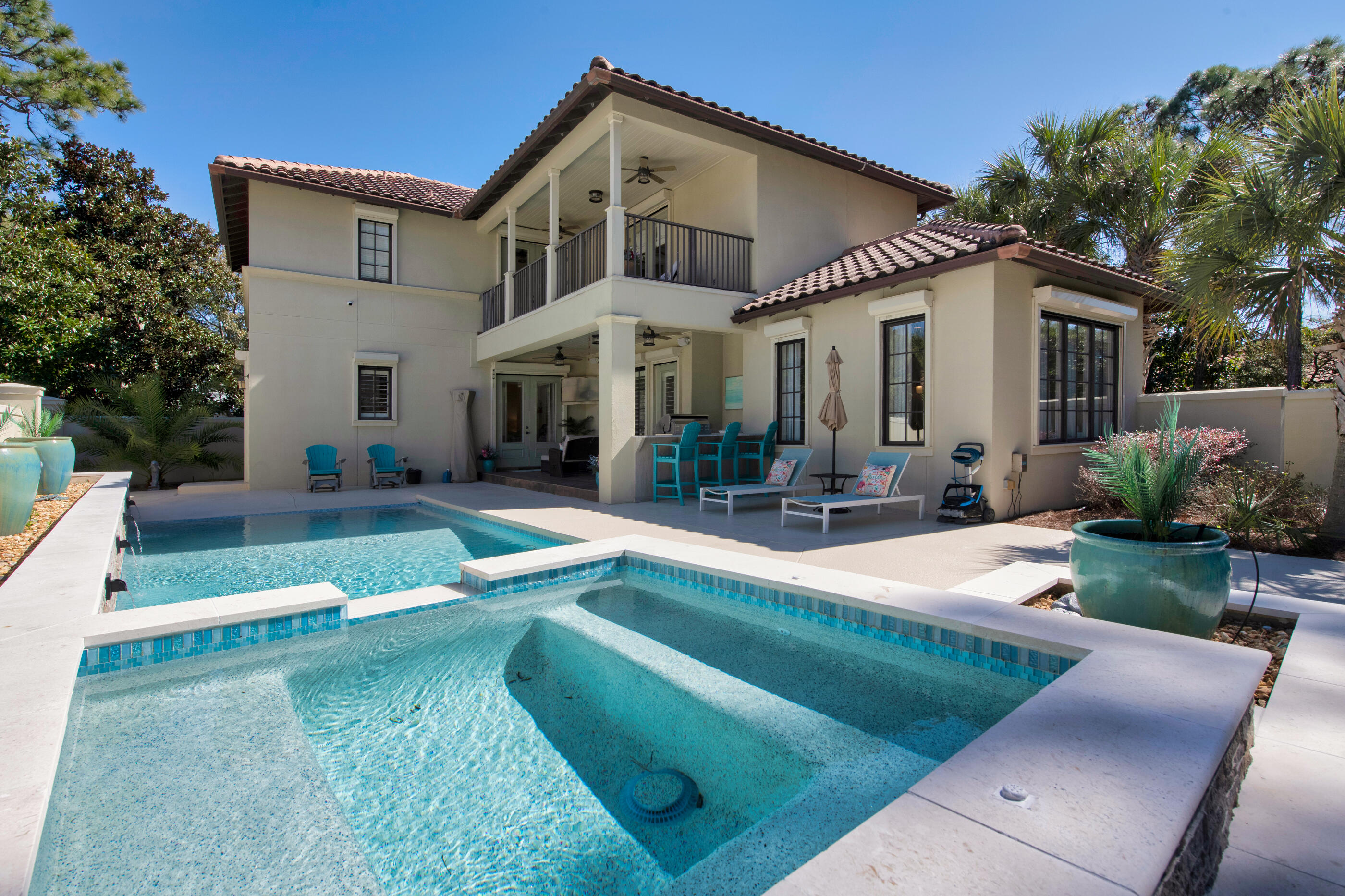 BAYTOWNE AVE EAST - Residential