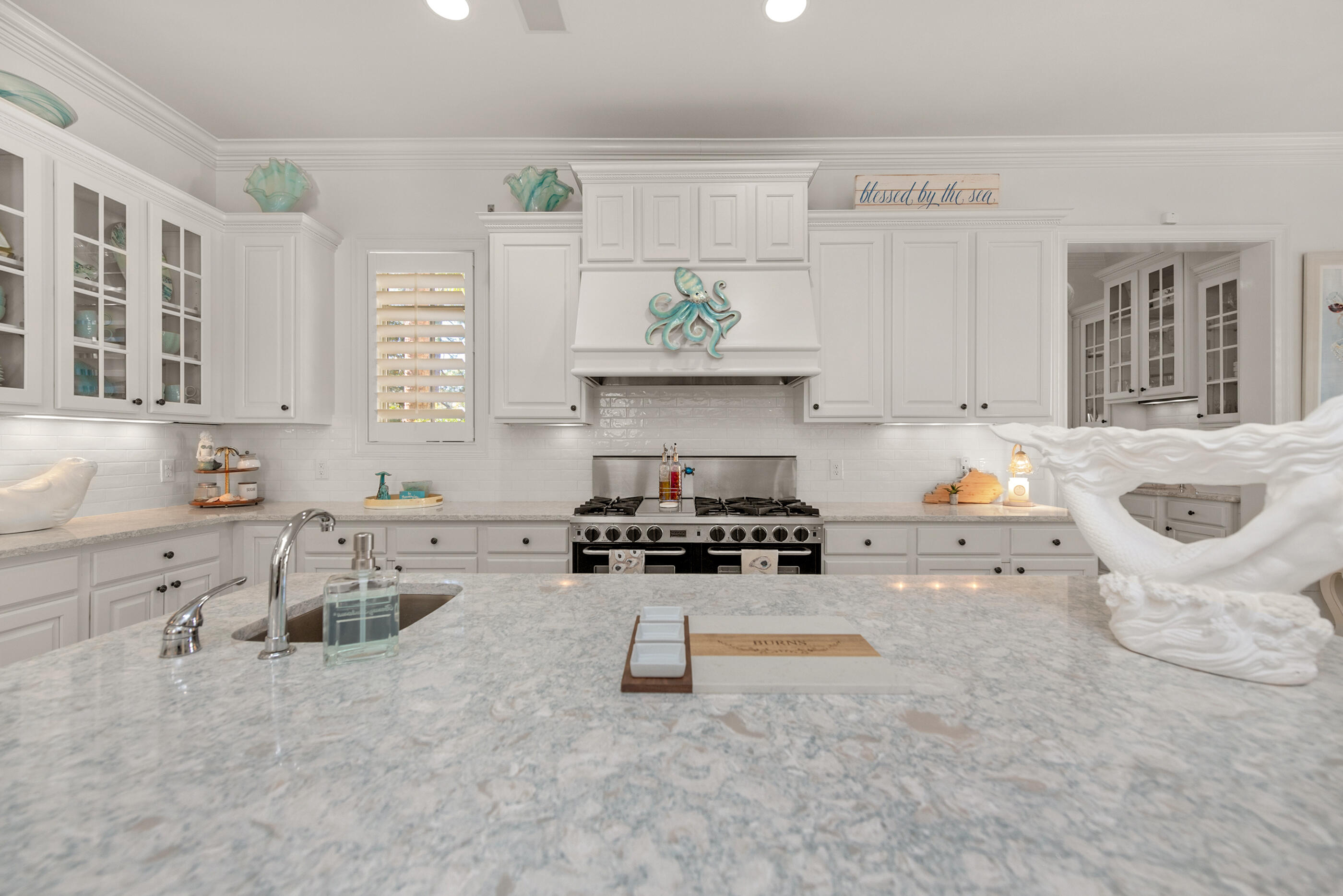 BAYTOWNE AVE EAST - Residential