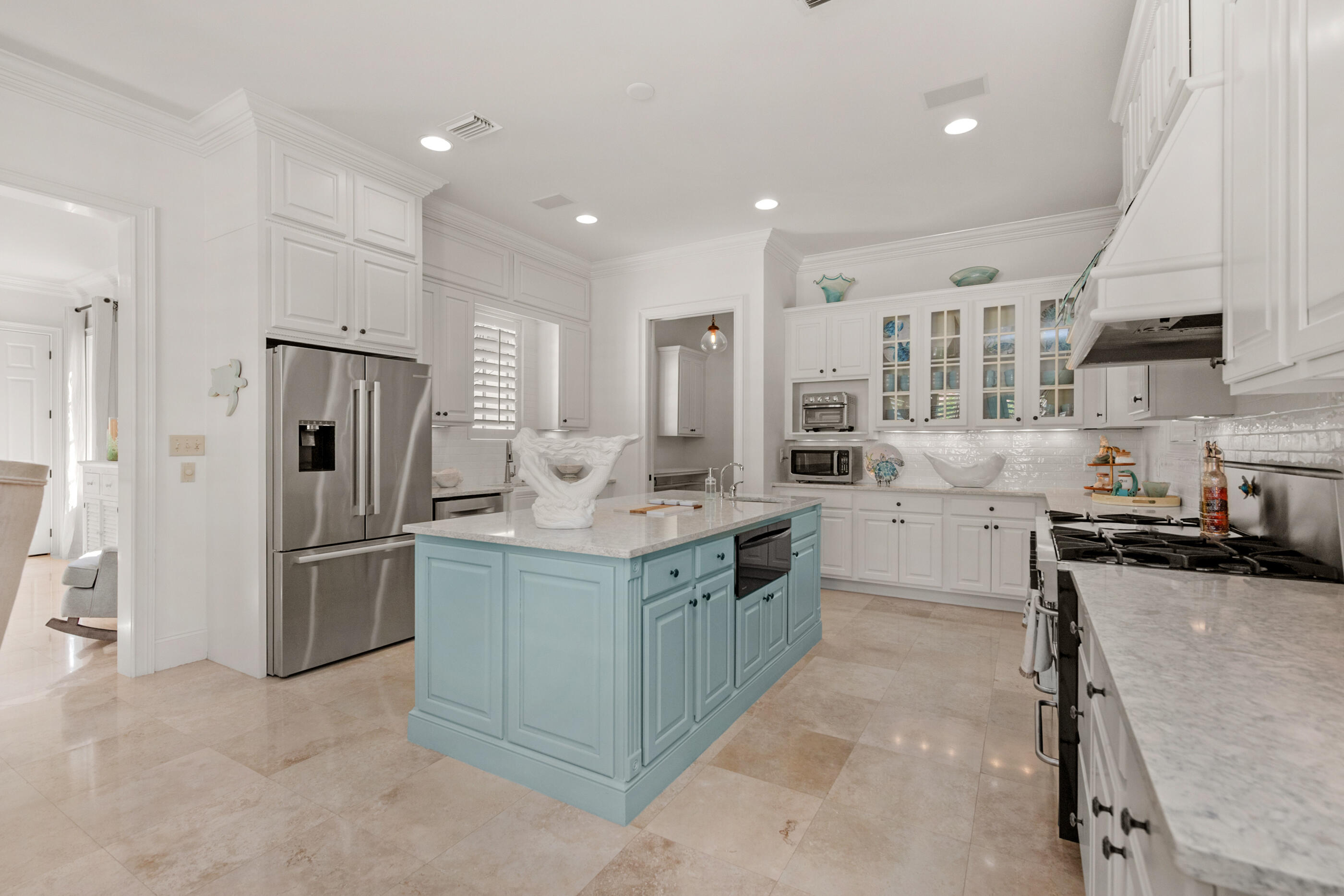 BAYTOWNE AVE EAST - Residential