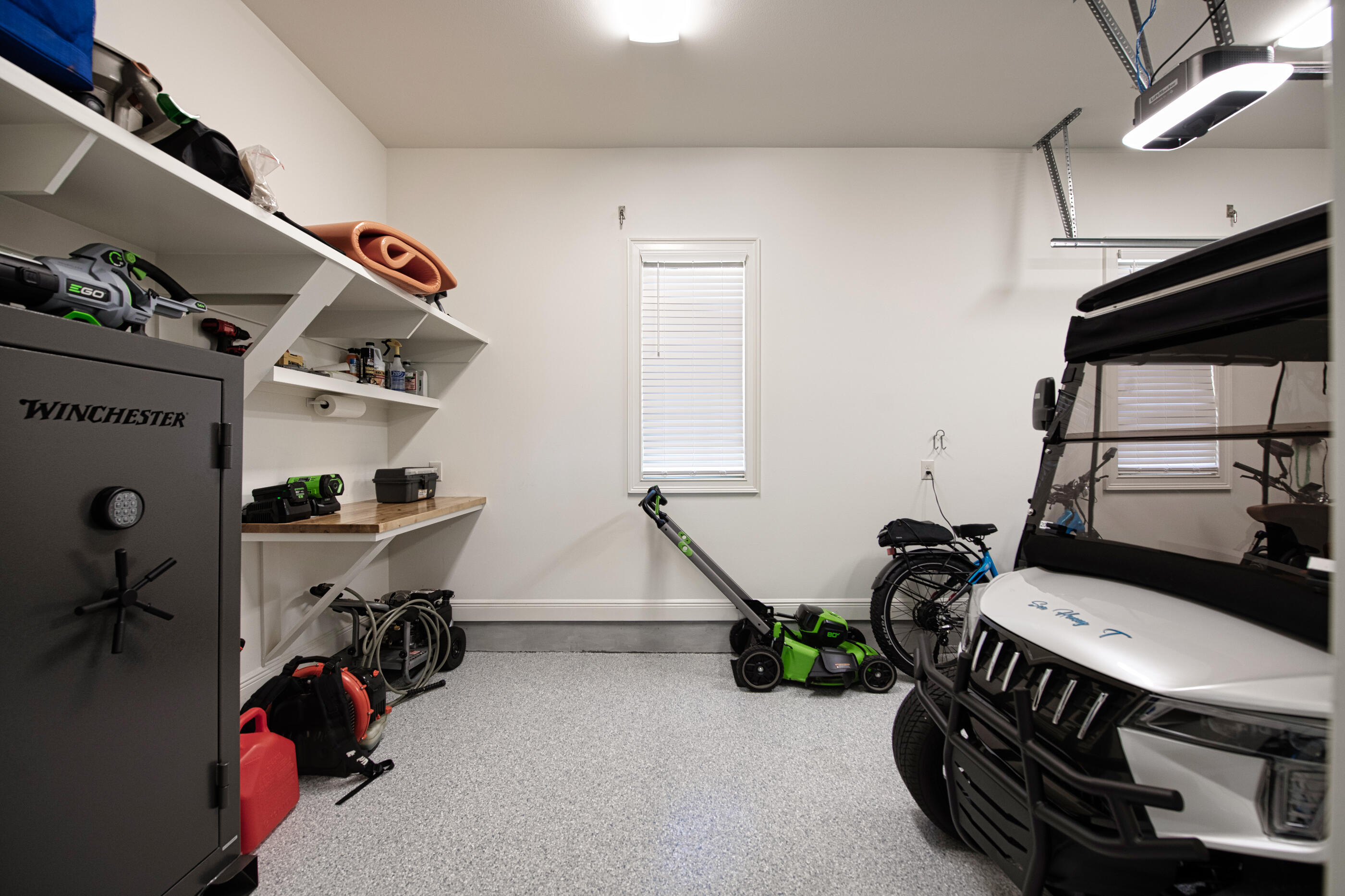 BAYTOWNE AVE EAST - Residential